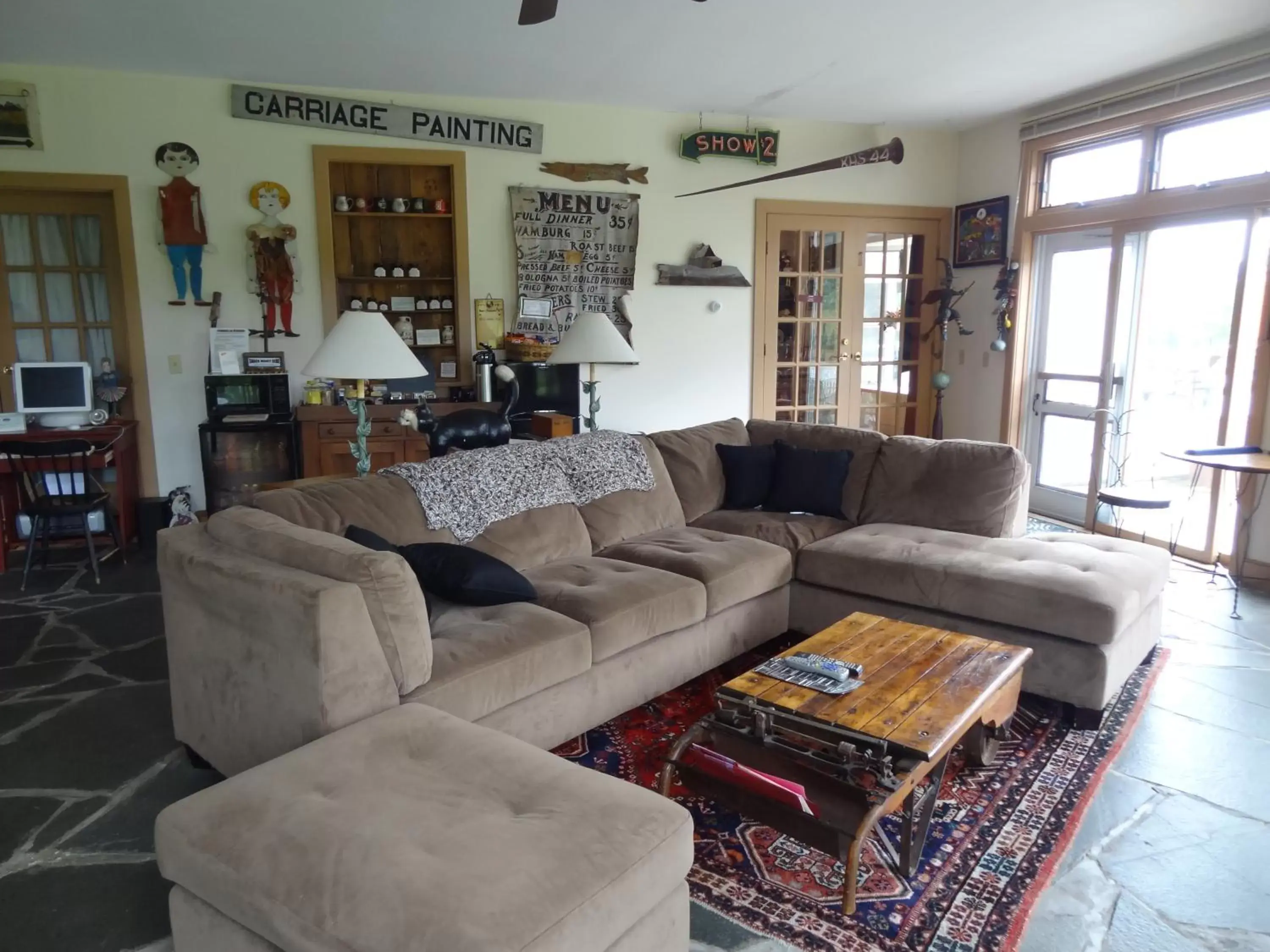 Communal lounge/ TV room, Seating Area in Inn at Buck Hollow Farm