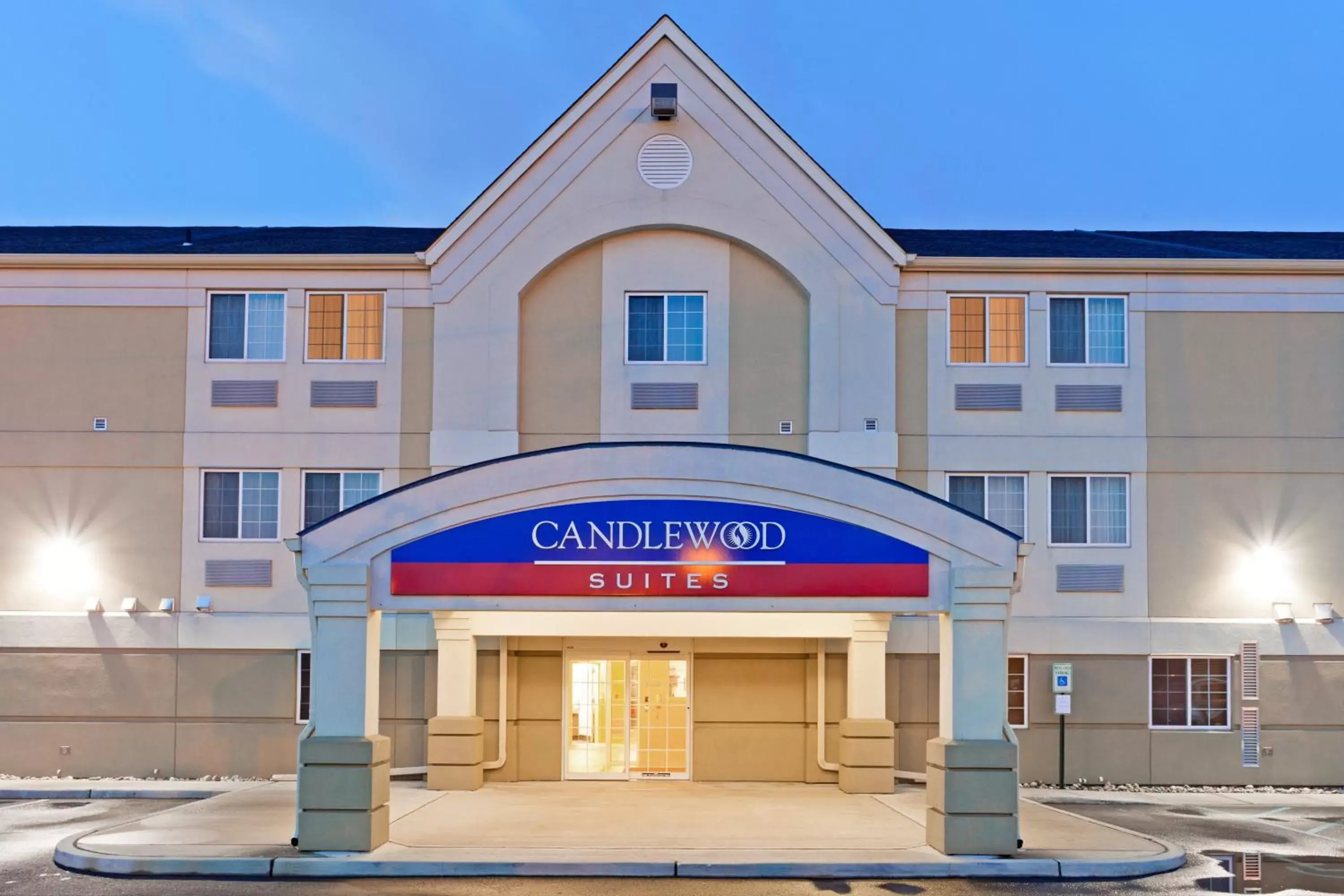 Property Building in Candlewood Suites Secaucus, an IHG Hotel