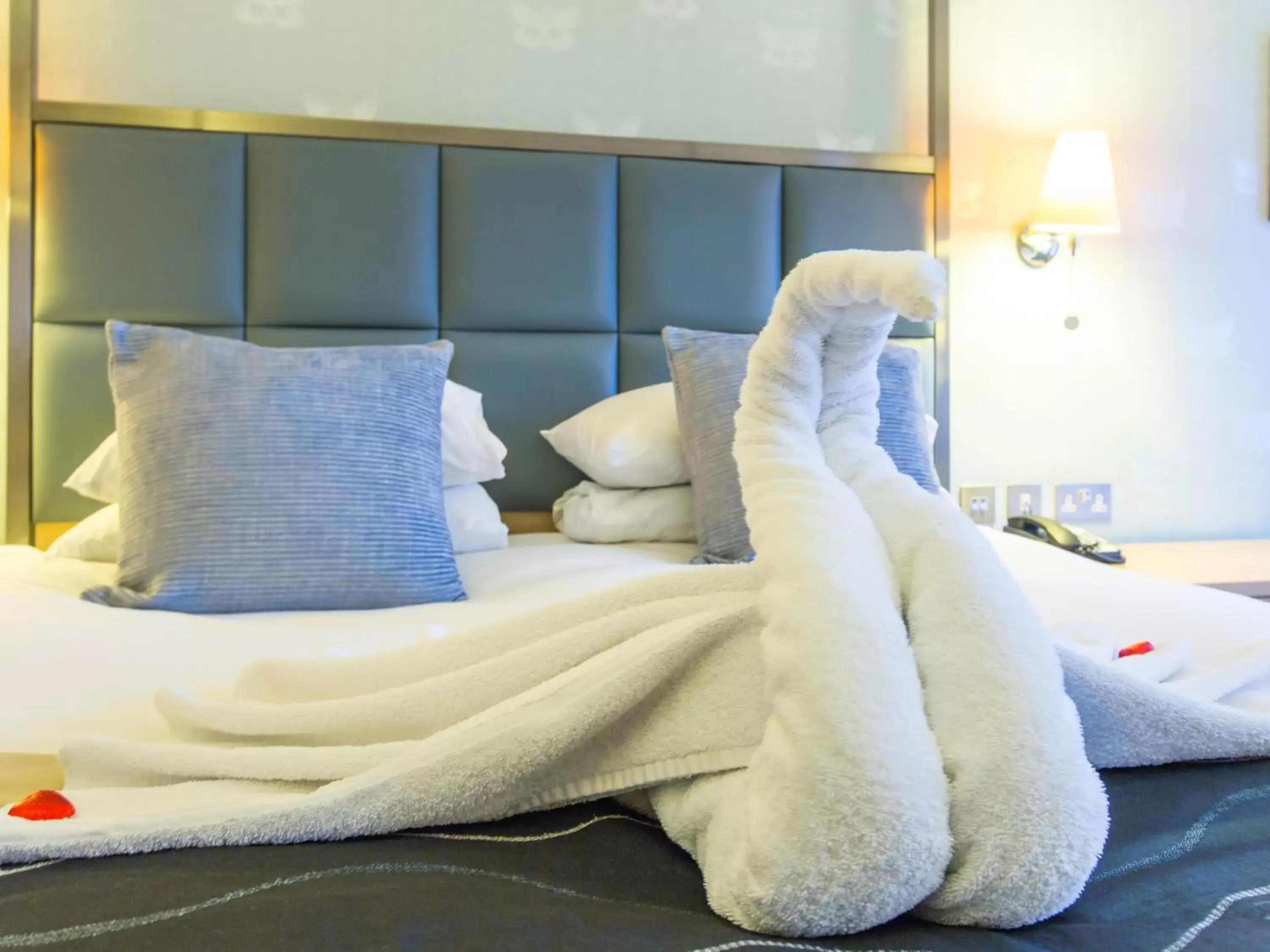 Bedroom, Bed in Bridgewood Manor Hotel & Spa Bedroom, Bed in Bridgewood Manor Hotel & Spa