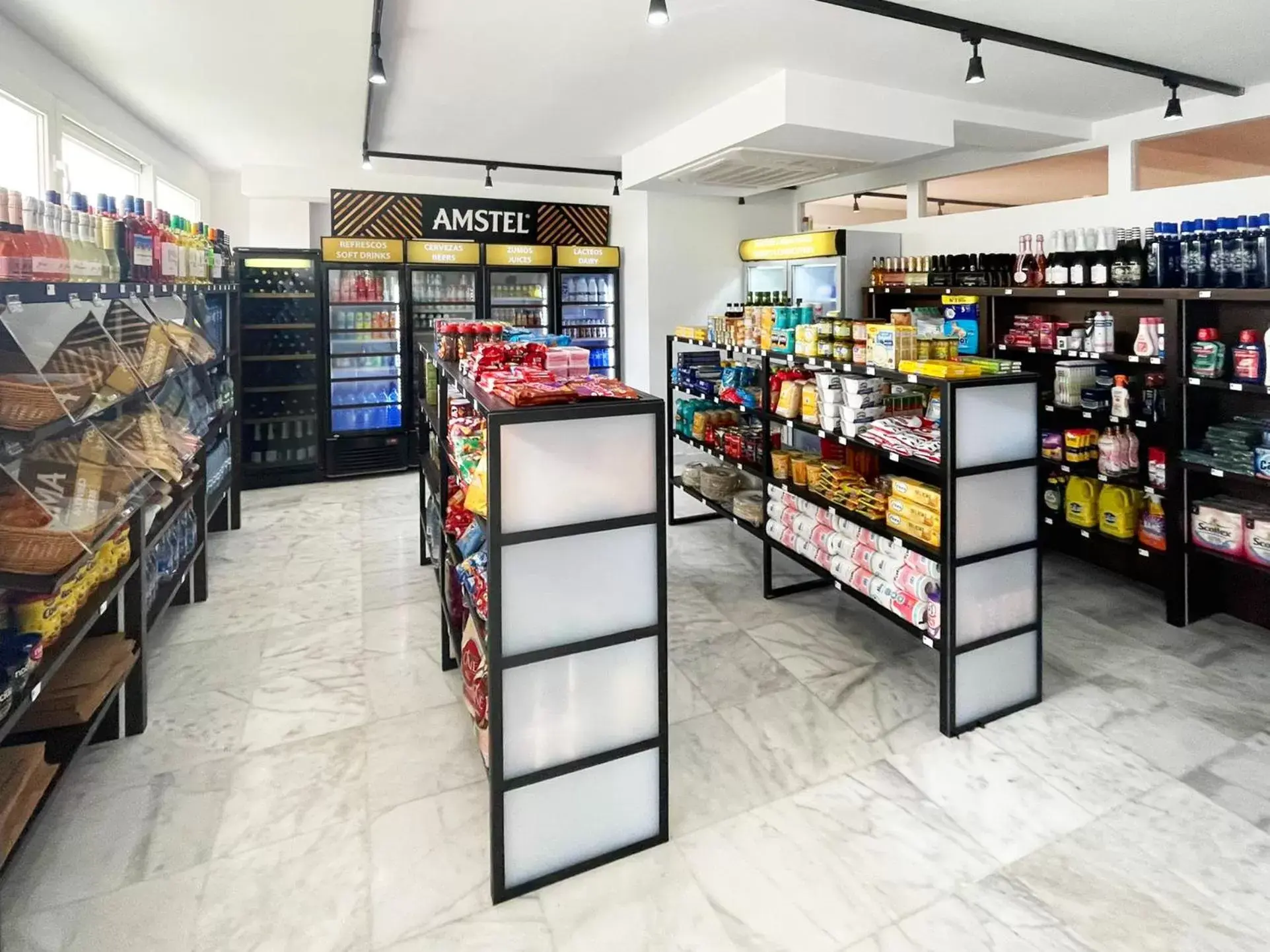 Supermarket/grocery shop, Supermarket/Shops in Dormio Resort Costa Blanca Beach & Spa