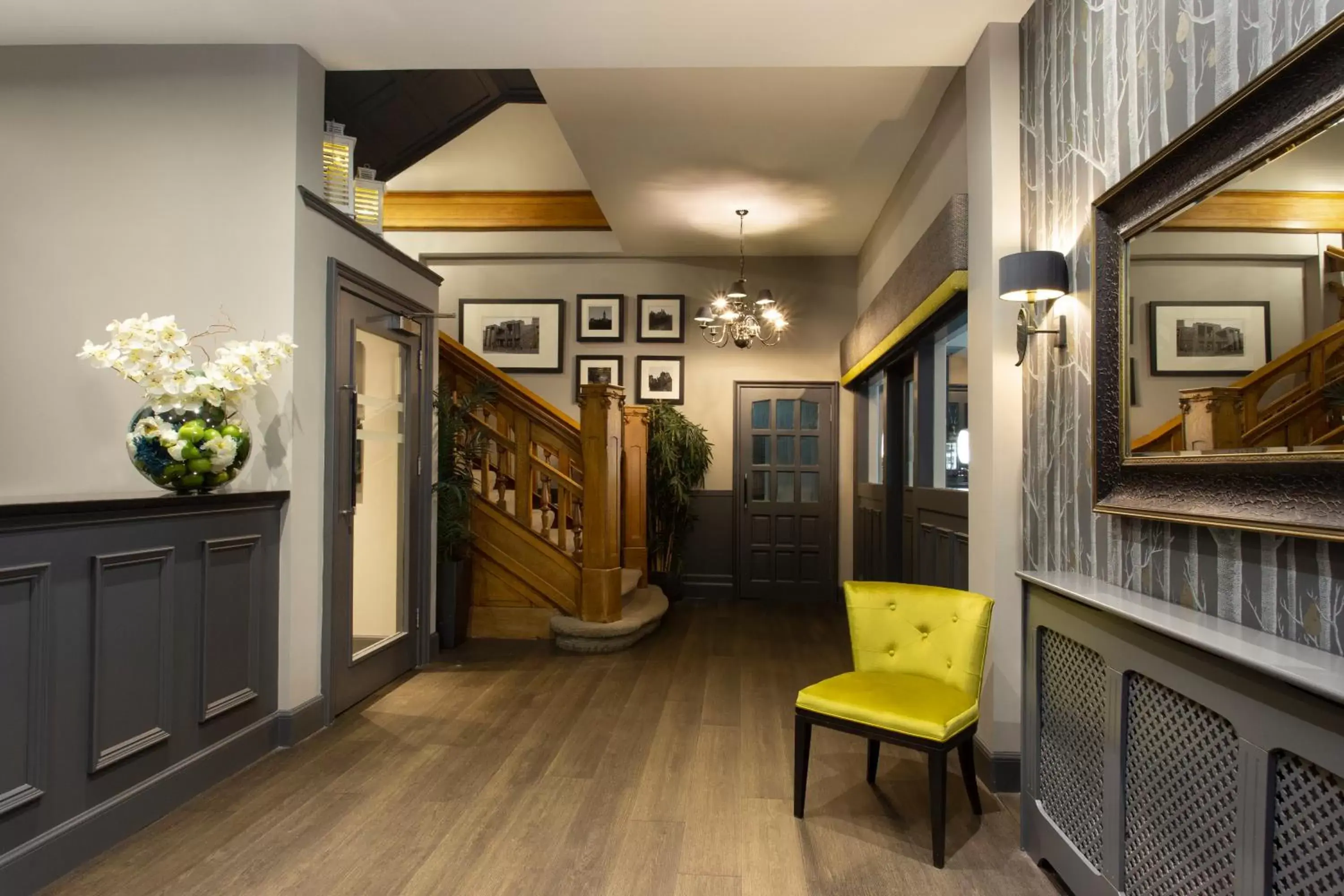 Lobby or reception in Orchard Park Hotel Lobby or reception in Orchard Park Hotel