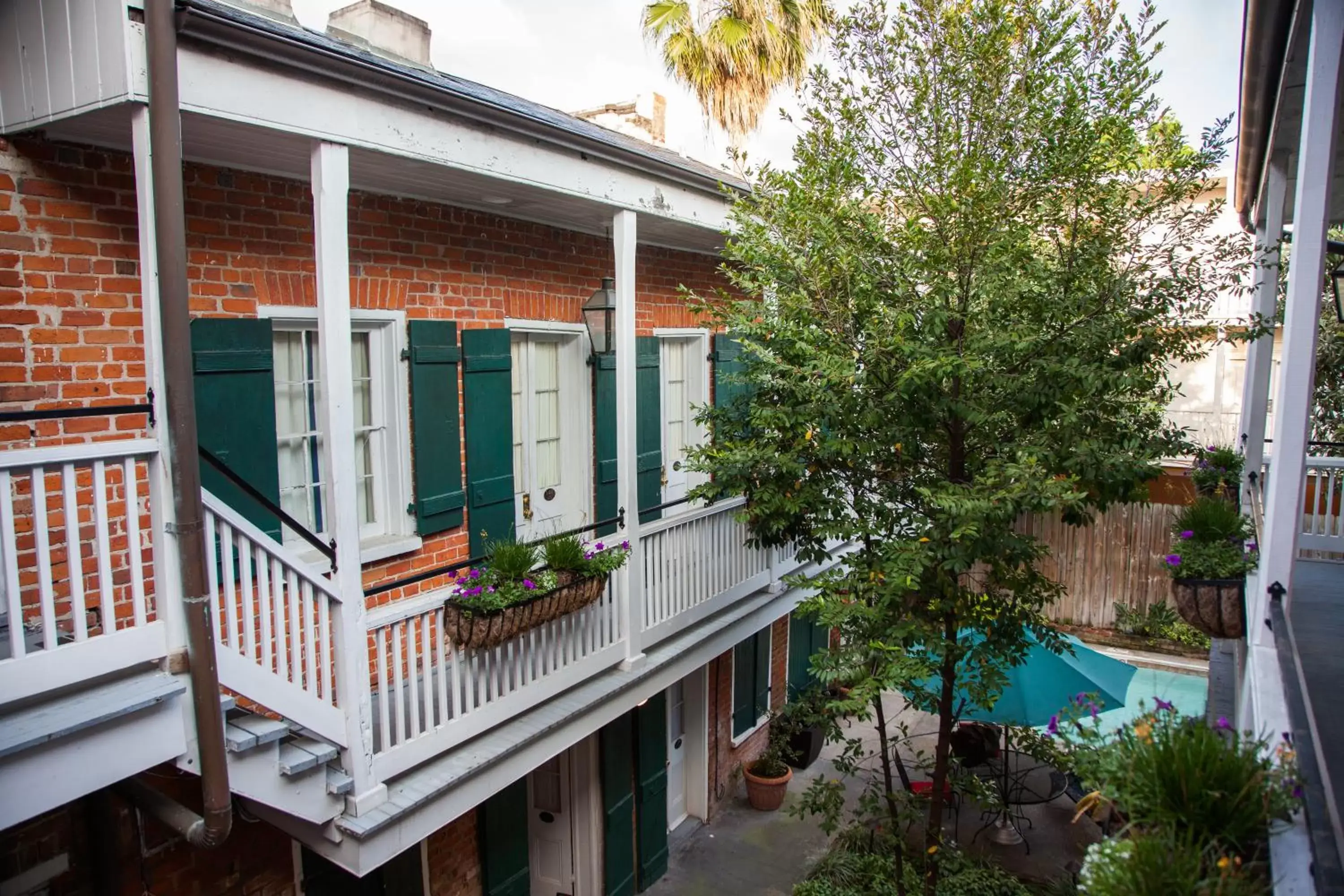 Property building, Balcony/Terrace in Hotel St. Pierre French Quarter