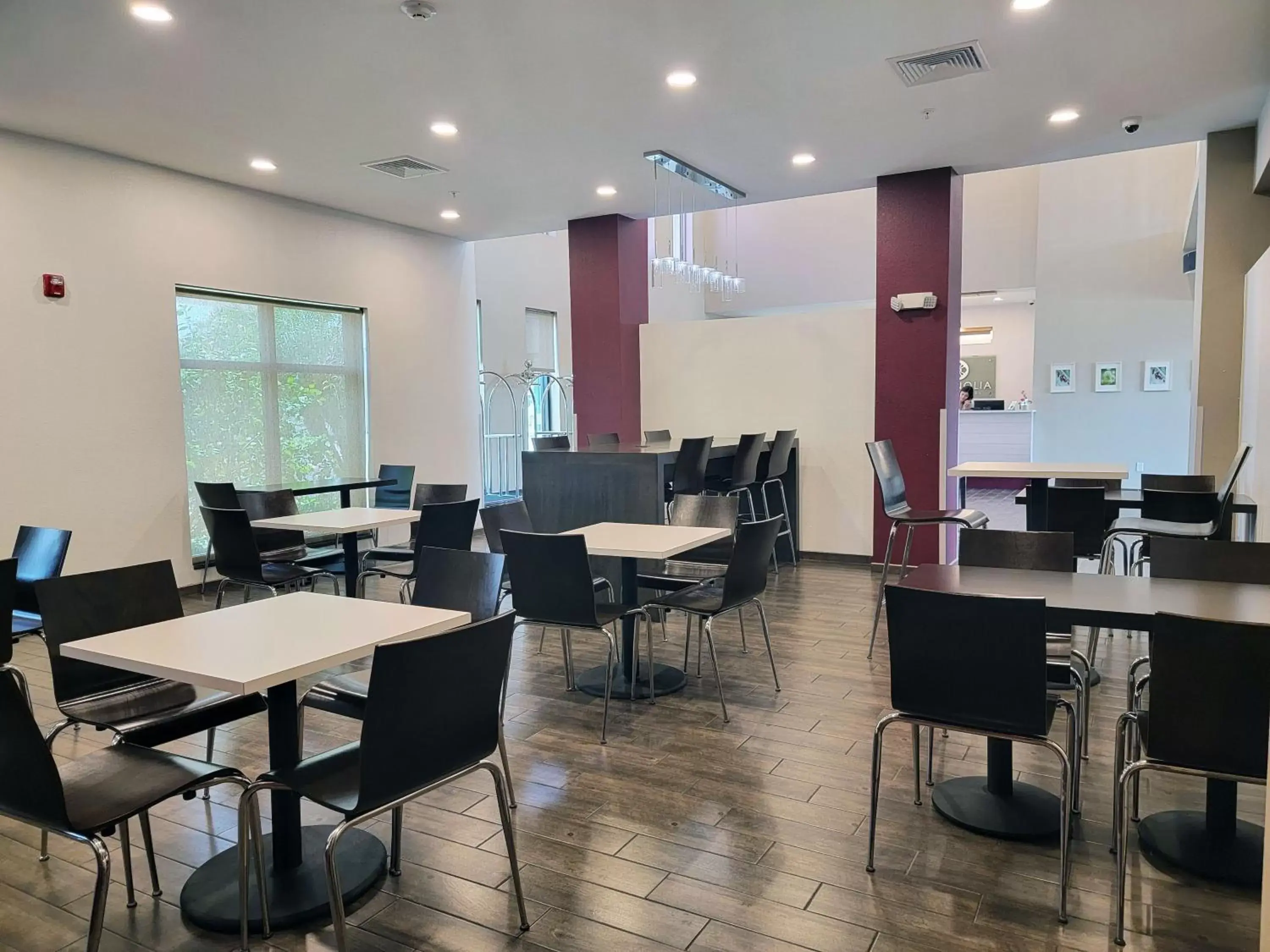 Dining area, Restaurant/Places to Eat in Magnolia Pointe; BW Signature Collection