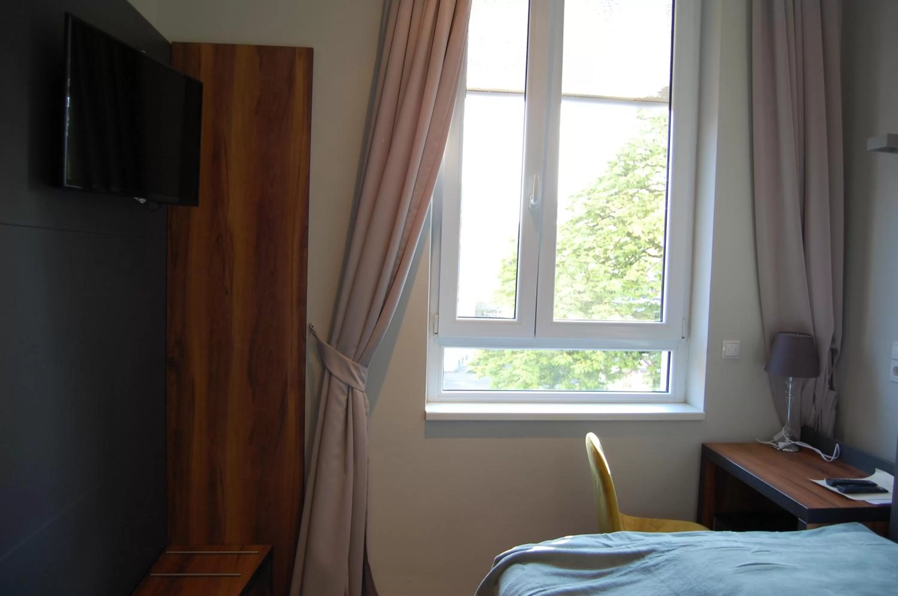 Bed in Apollo Hotel Vienna