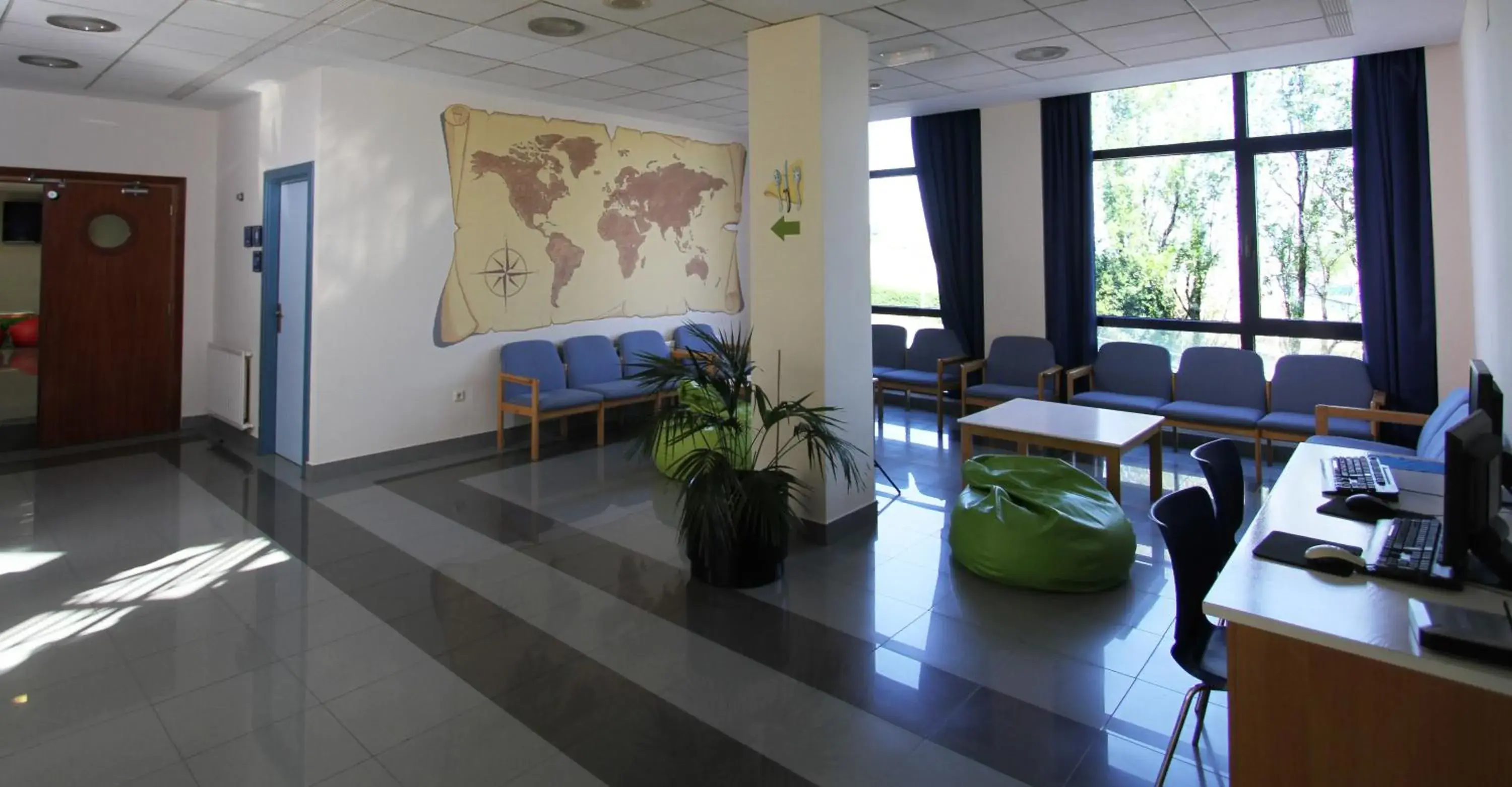 Area and facilities, Seating Area in Bilbao Hostel