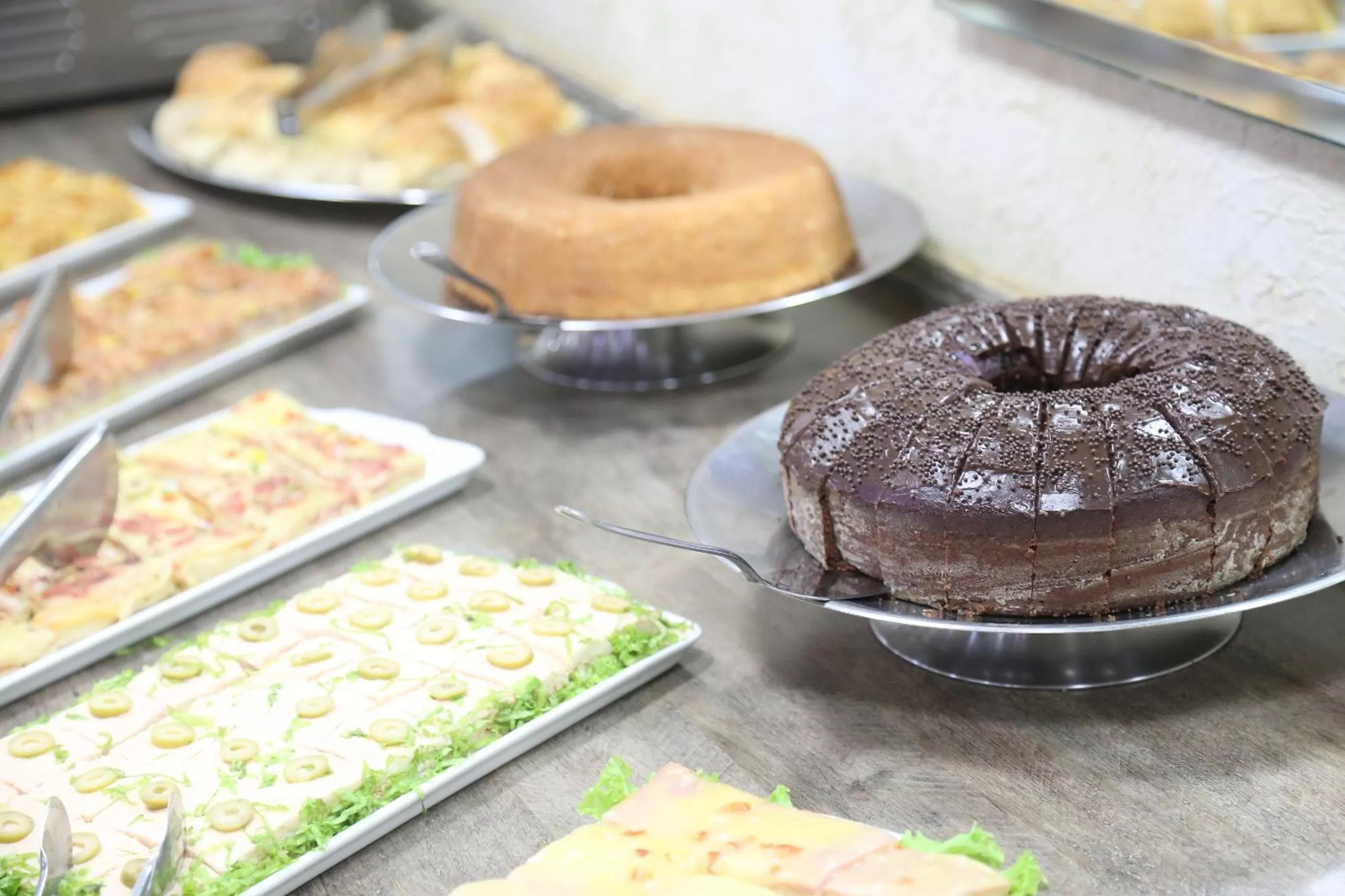 Food in Larison Executive - by Easy Hotéis