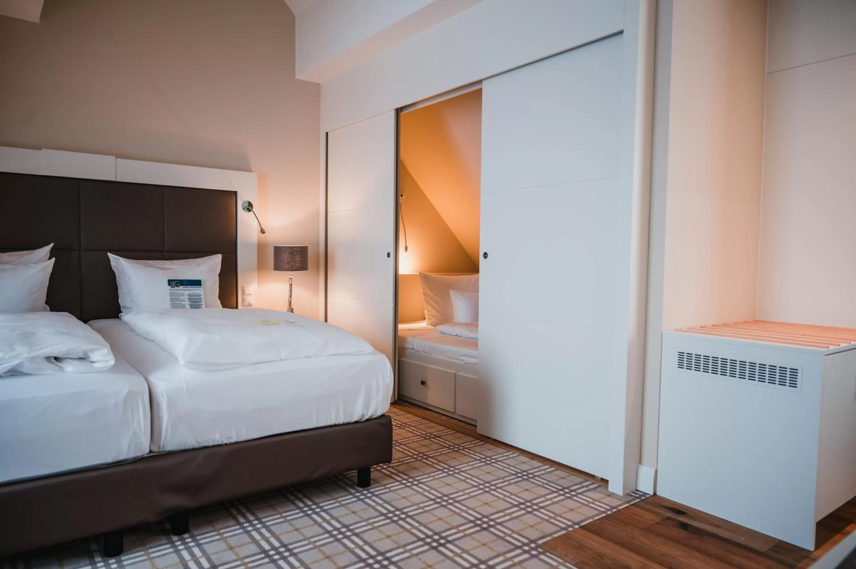 Bedroom, Bed in Hotel Birke, Ringhotel Kiel