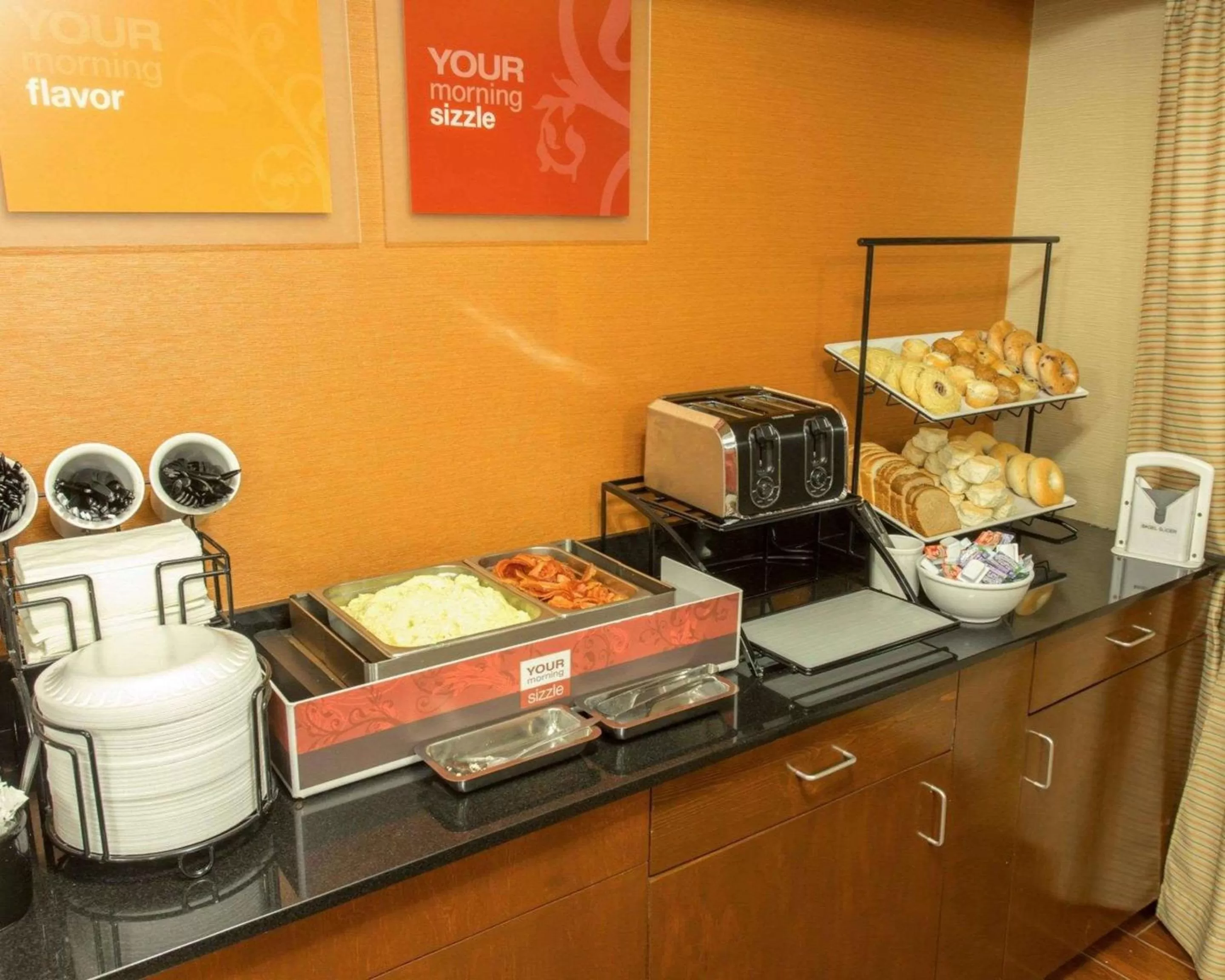 Restaurant/places to eat in Comfort Inn Hammond