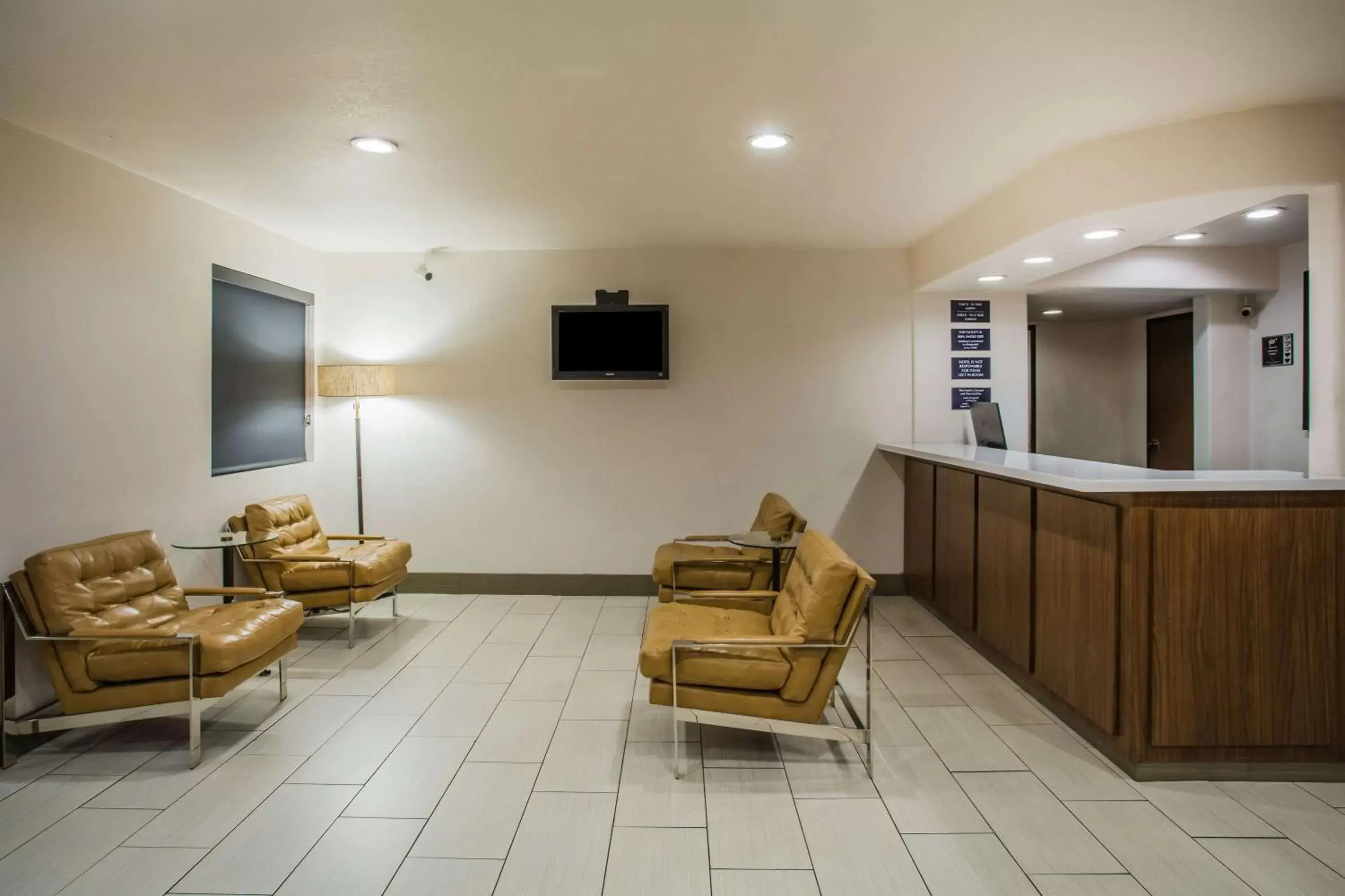 Lobby or reception, Lobby/Reception in Super 8 by Wyndham Flagstaff