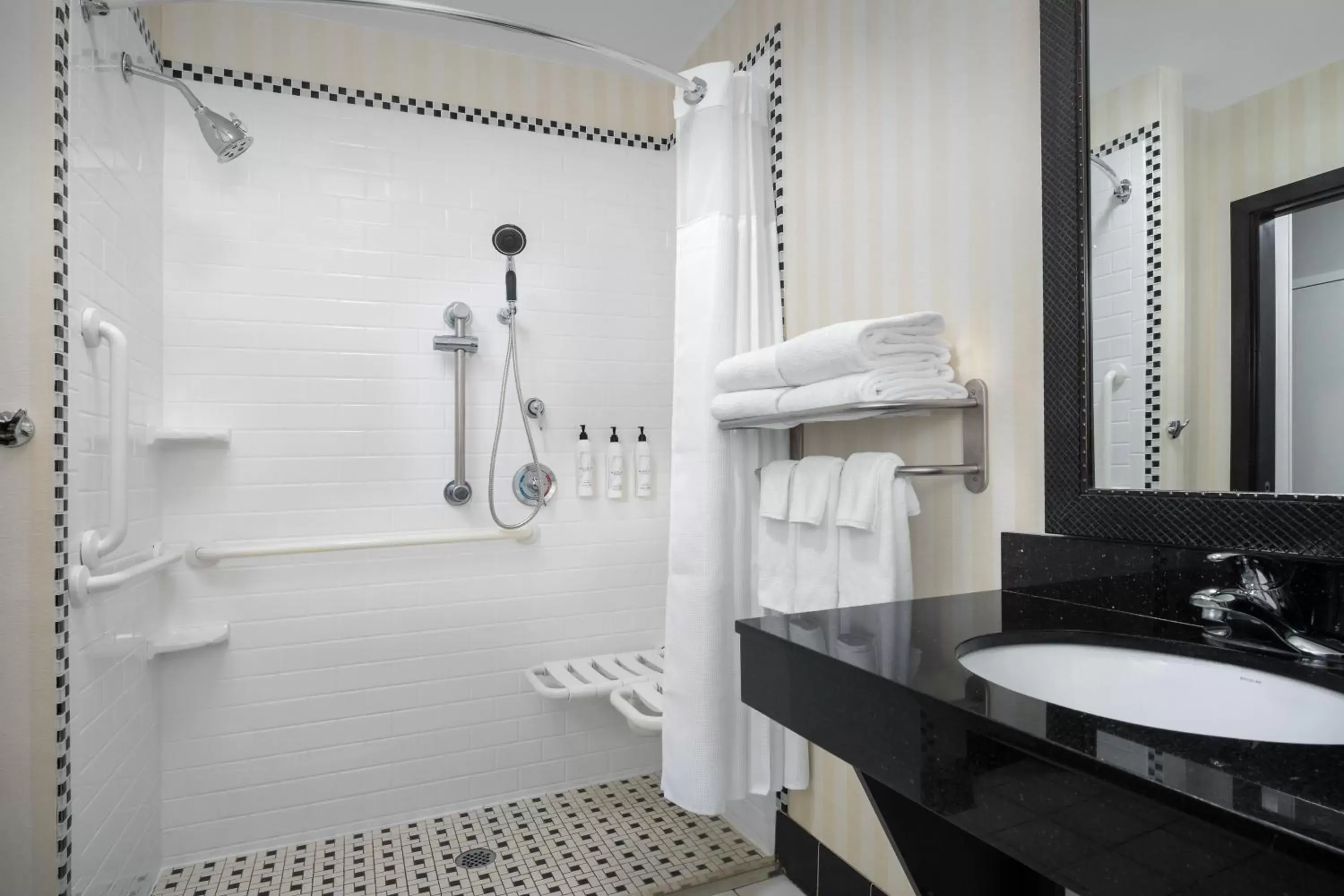 acessibility, Bathroom in Fairfield by Marriott Tacoma Puyallup