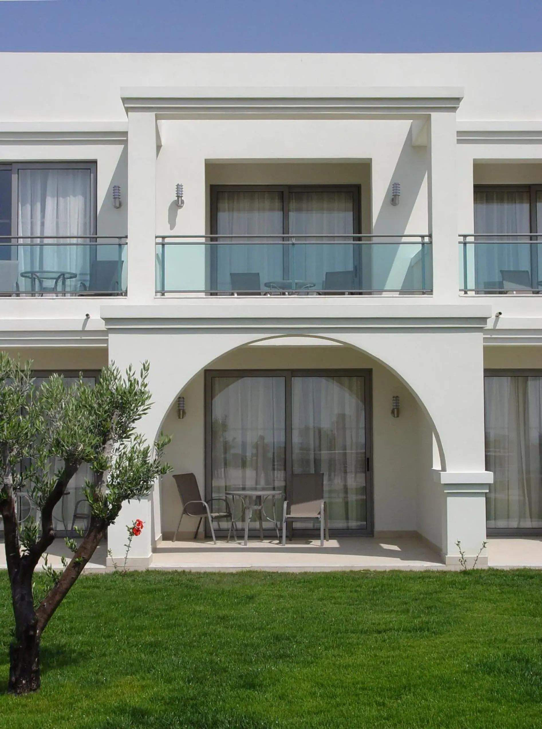 Property building in Apollo Blue Property building in Apollo Blue