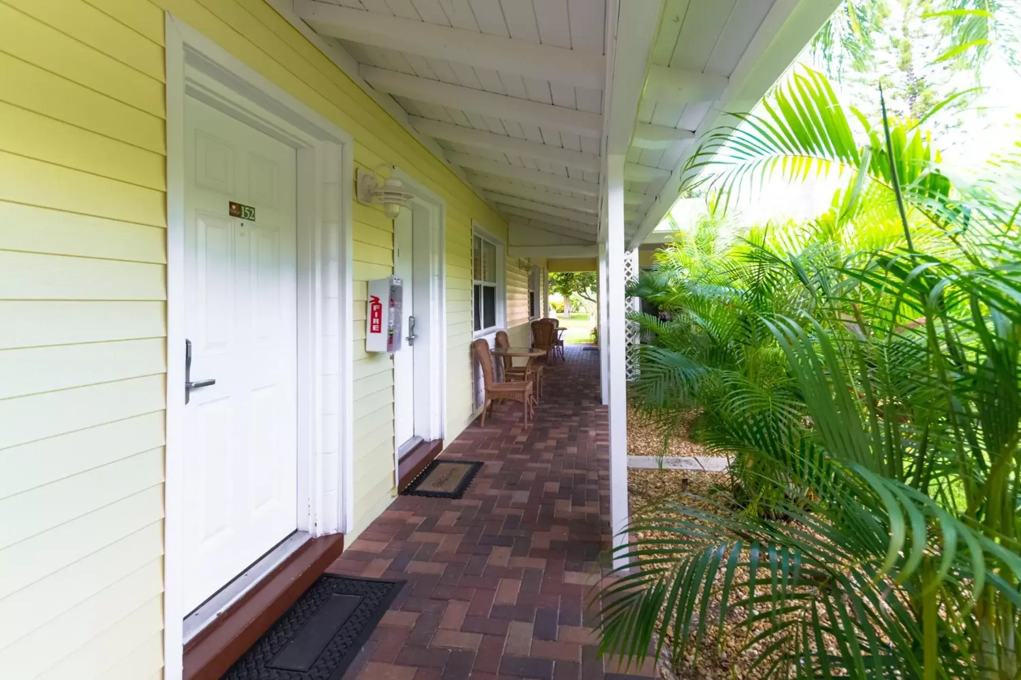 Garden view in Tropical Beach Resorts - Sarasota