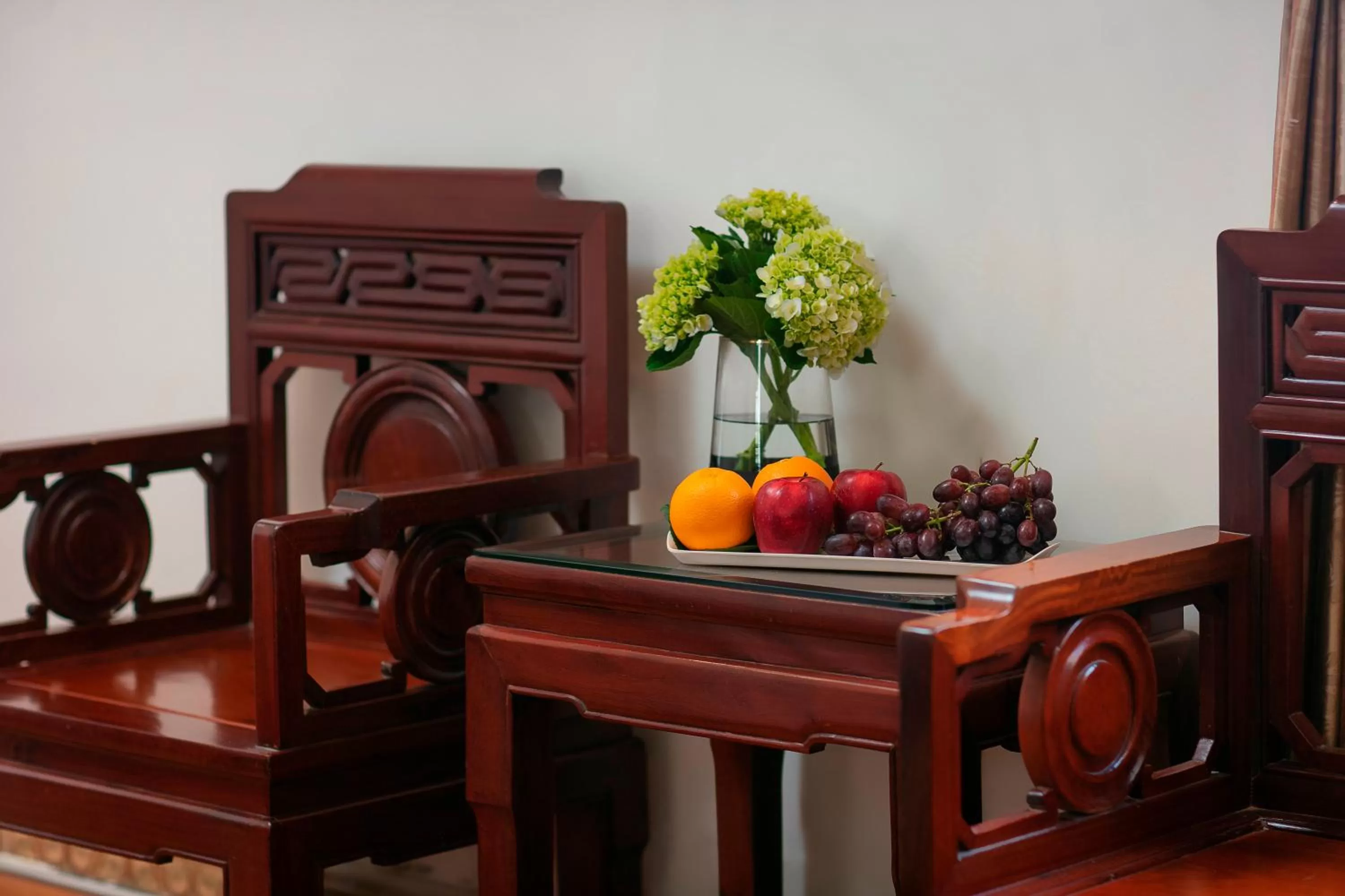 Living room in Bonjour Hanoi Hotel & Travel