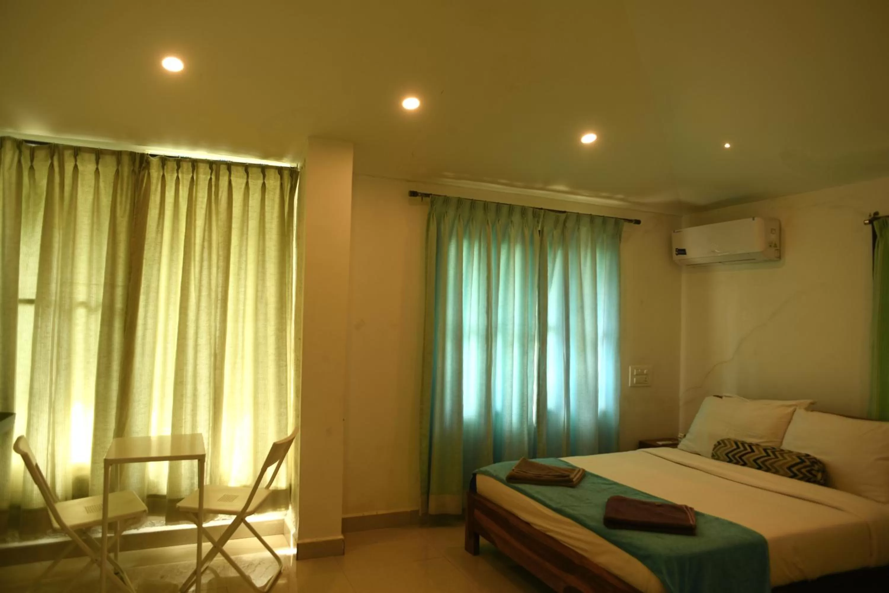 Photo of the whole room, Bed in Red Earth - Gokarna