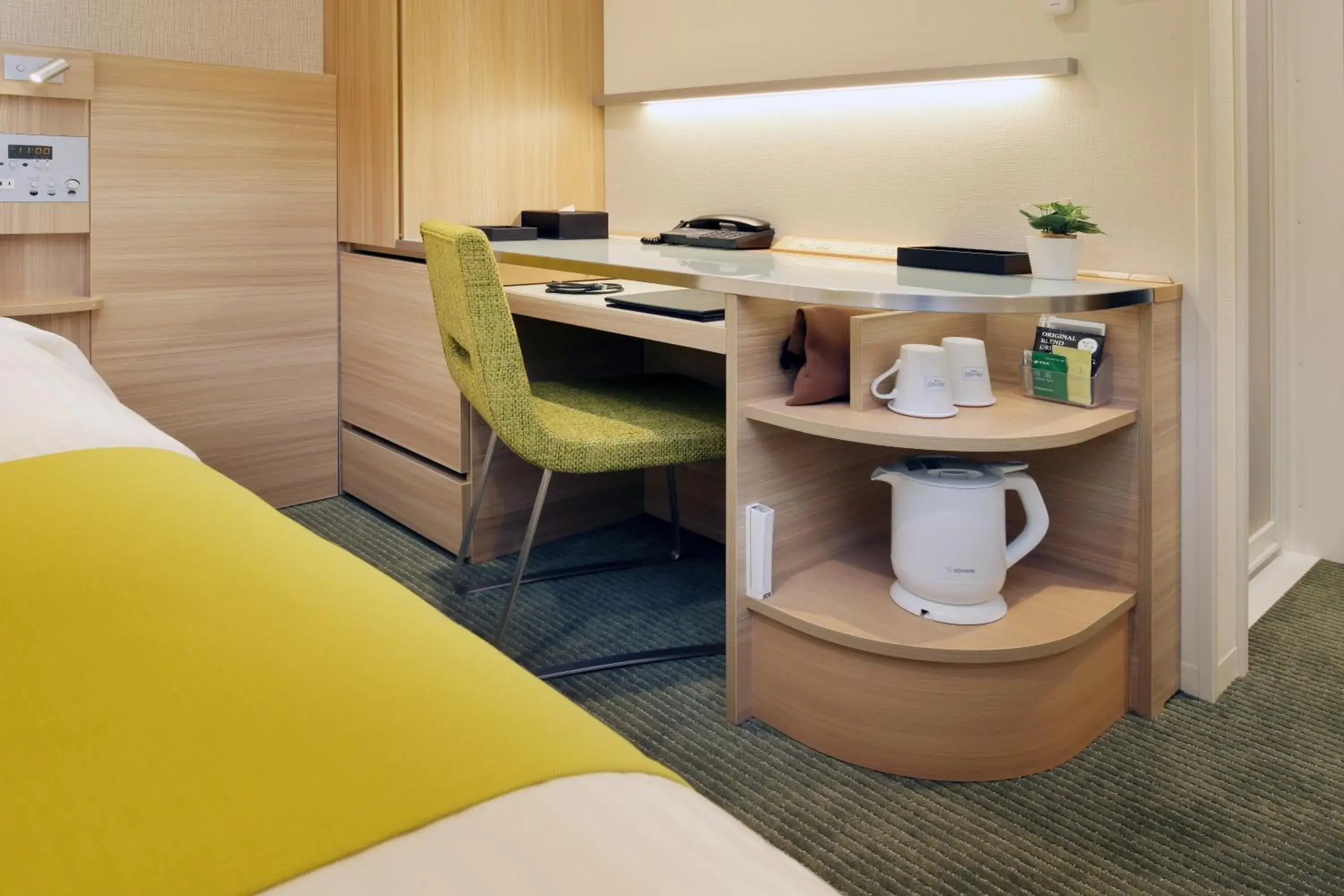 Property building in Keio Presso Inn Hamamatsucho Property building in Keio Presso Inn Hamamatsucho