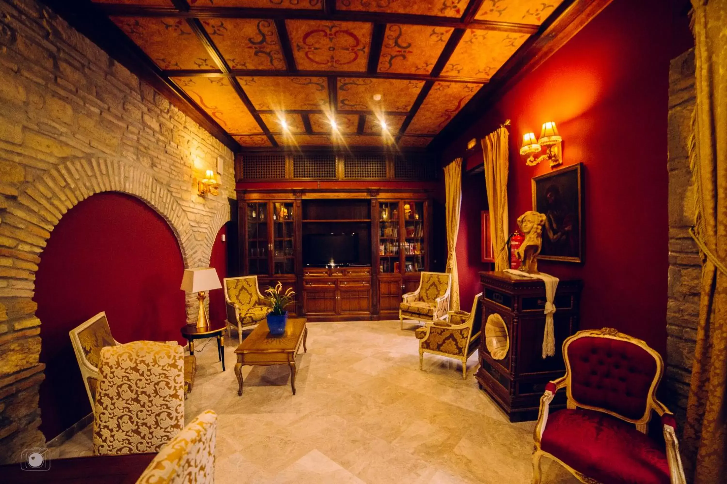 Lobby or reception, Lobby/Reception in Hotel Posada de Vallina by MiRa