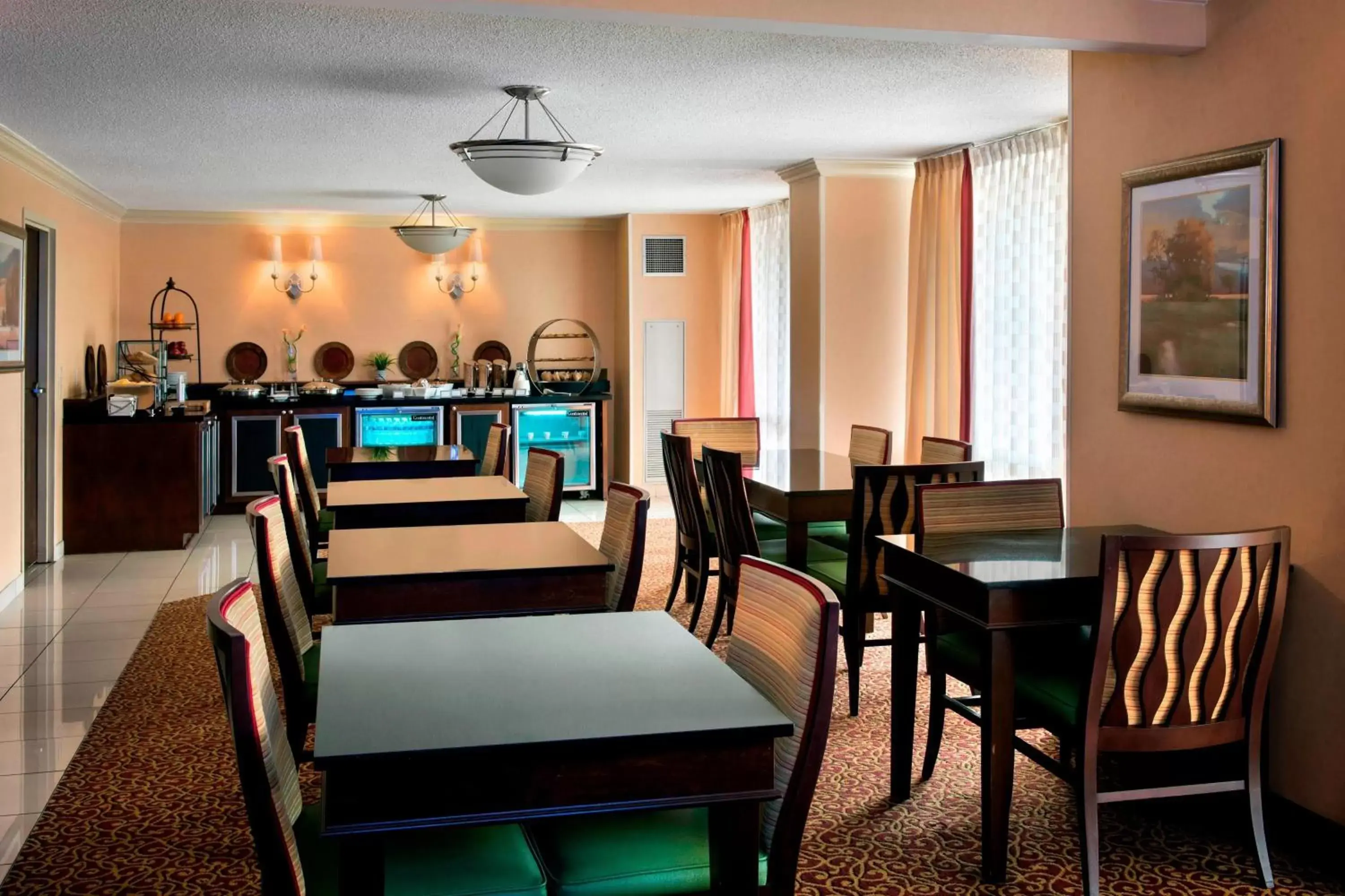 Lounge or bar, Restaurant/Places to Eat in Marriott Saddle Brook