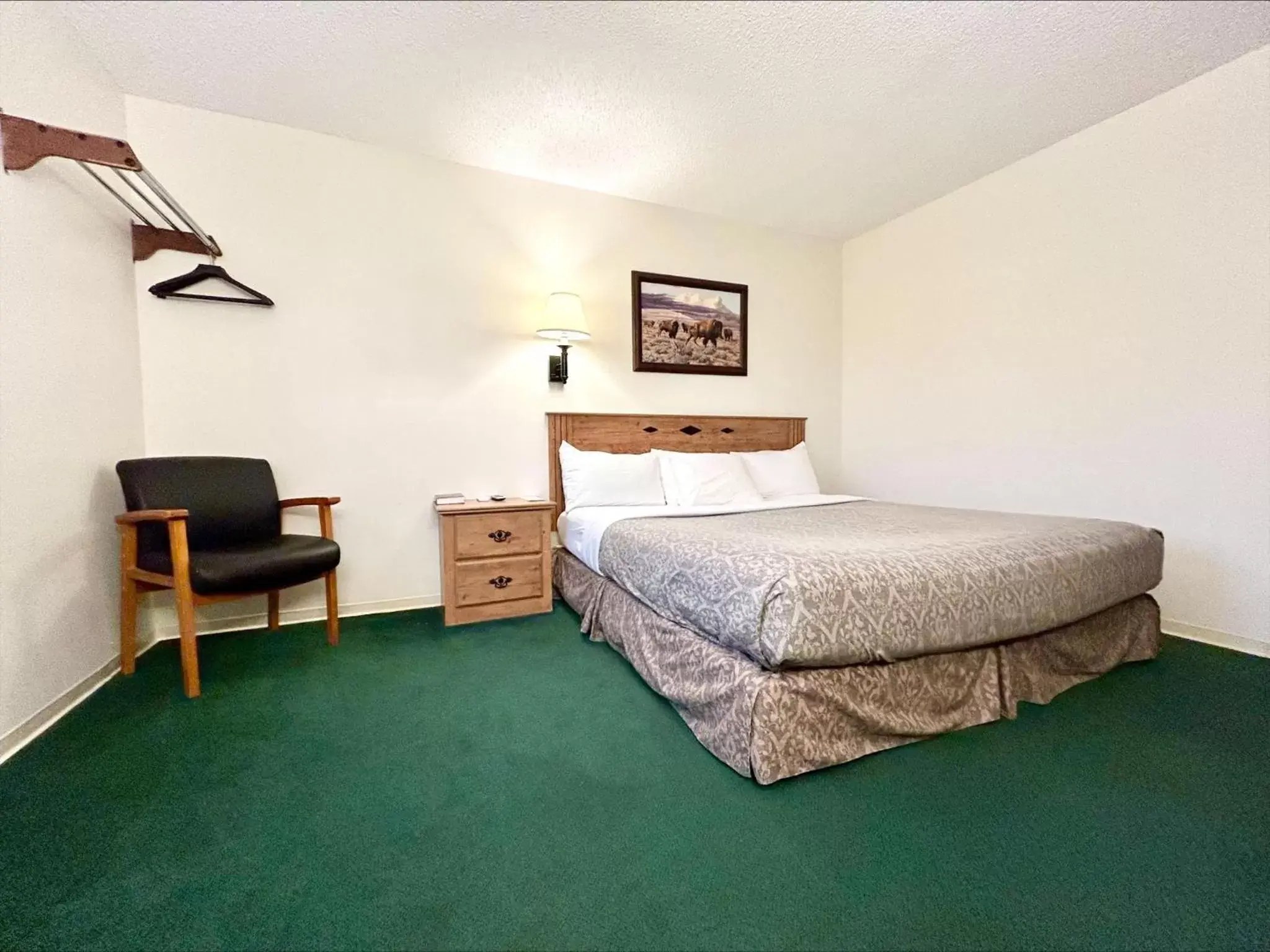 Queen Room - single occupancy in Homestead Inn
