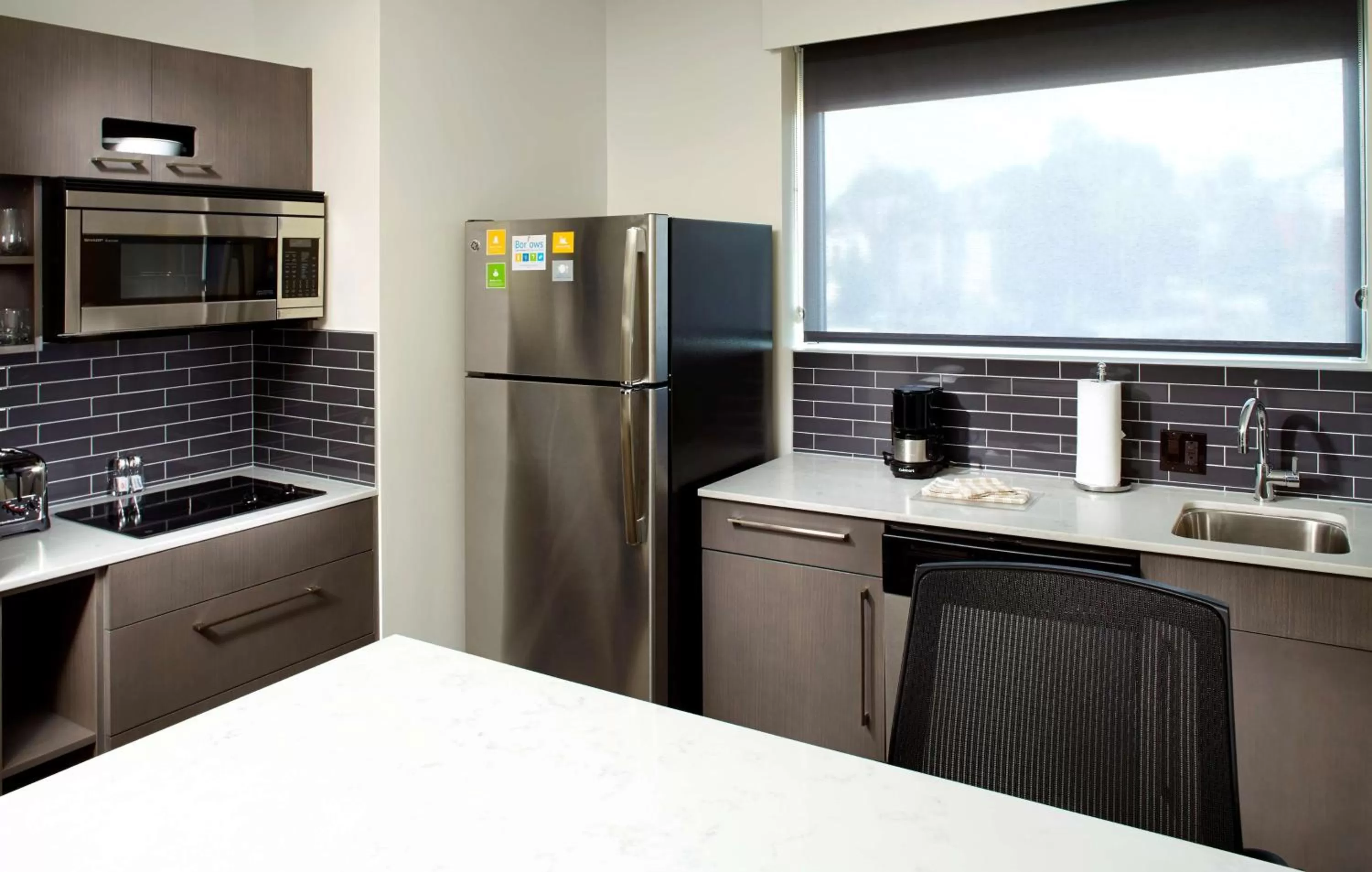 Photo of the whole room in Hyatt House Pittsburgh Bloomfield Shadyside