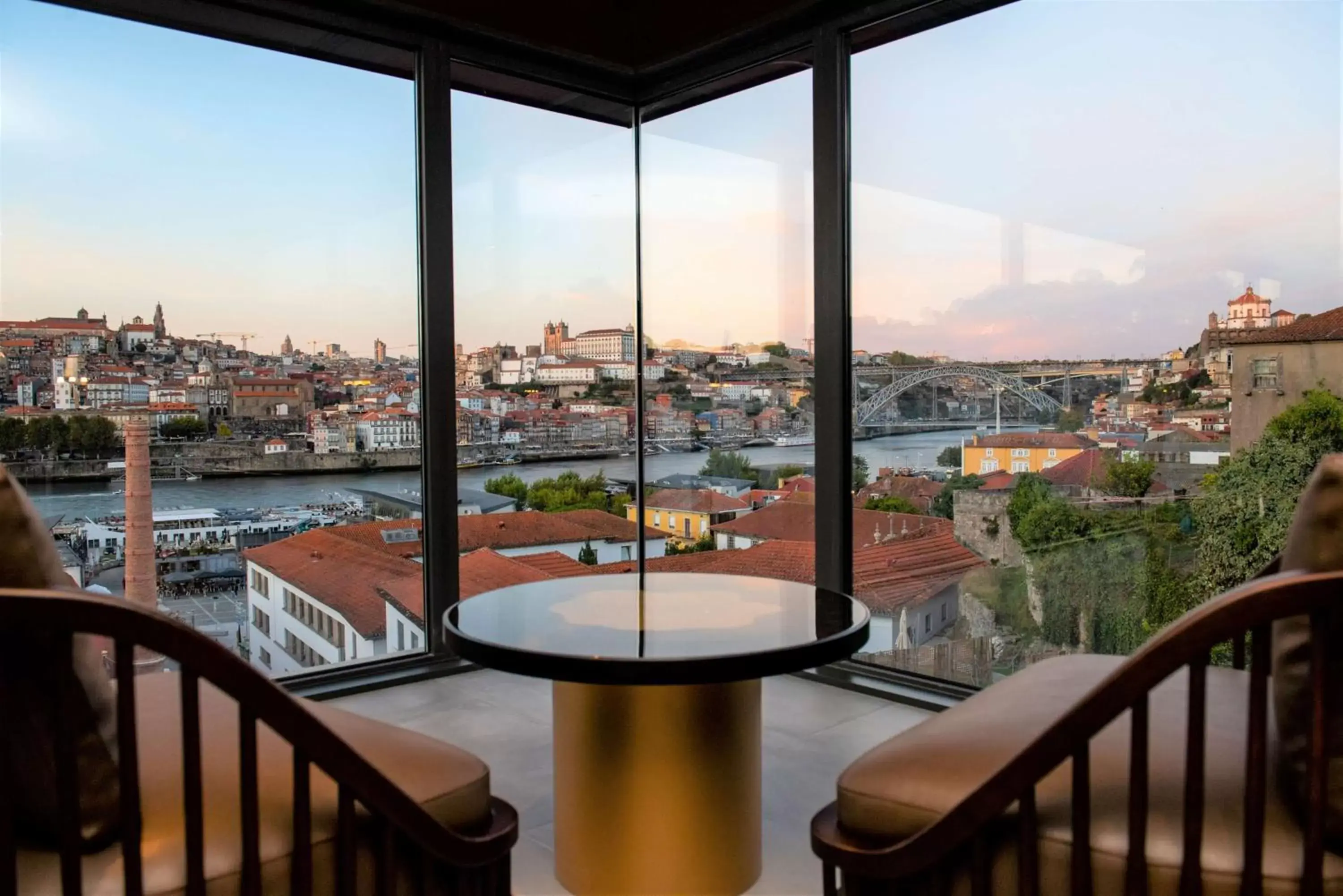 Lobby or reception, Balcony/Terrace in Hilton Porto Gaia