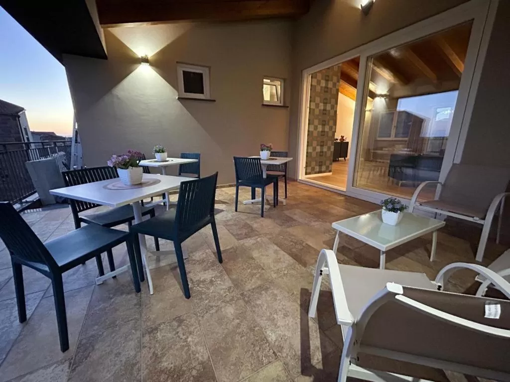 Restaurant/Places to Eat in Ferdinando’s House