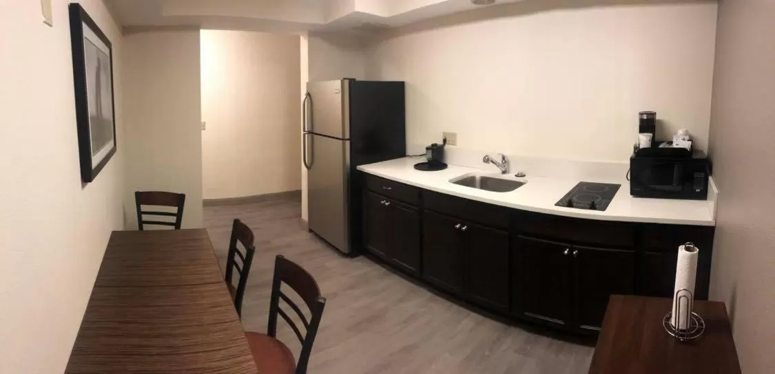 Kitchen or kitchenette in Best Western Mt. Hood Inn