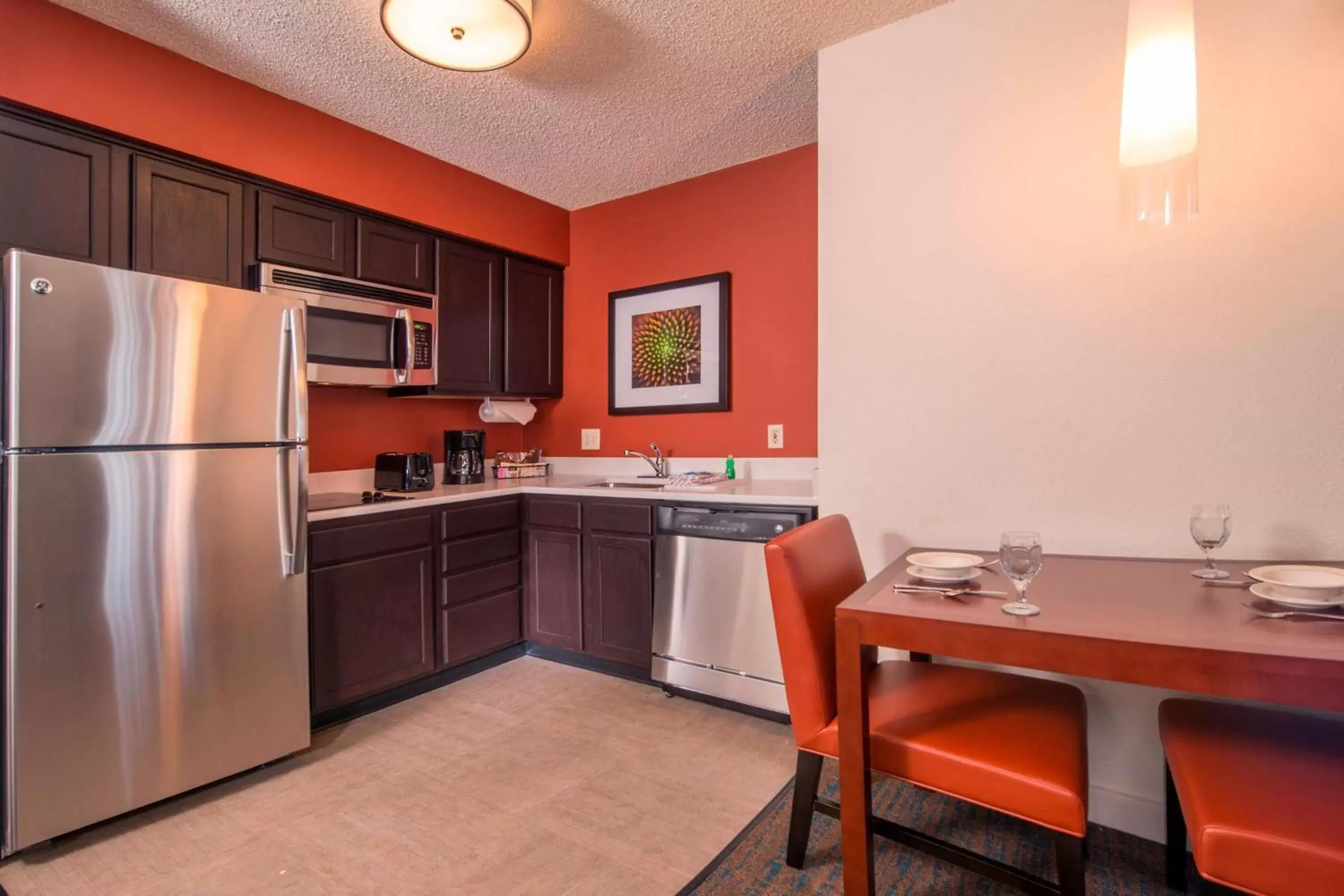 Kitchen or kitchenette, Kitchen/Kitchenette in Residence Inn Fairfax Merrifield