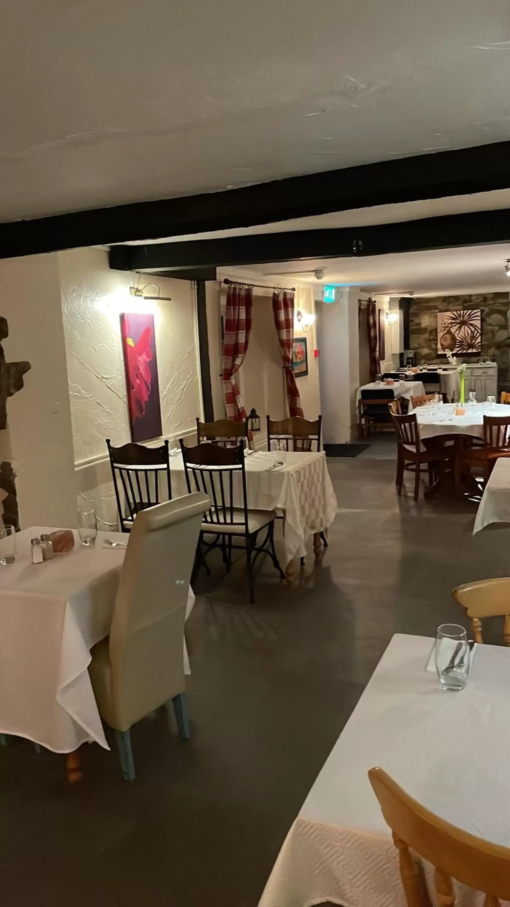 Restaurant/Places to Eat in Prestleigh inn