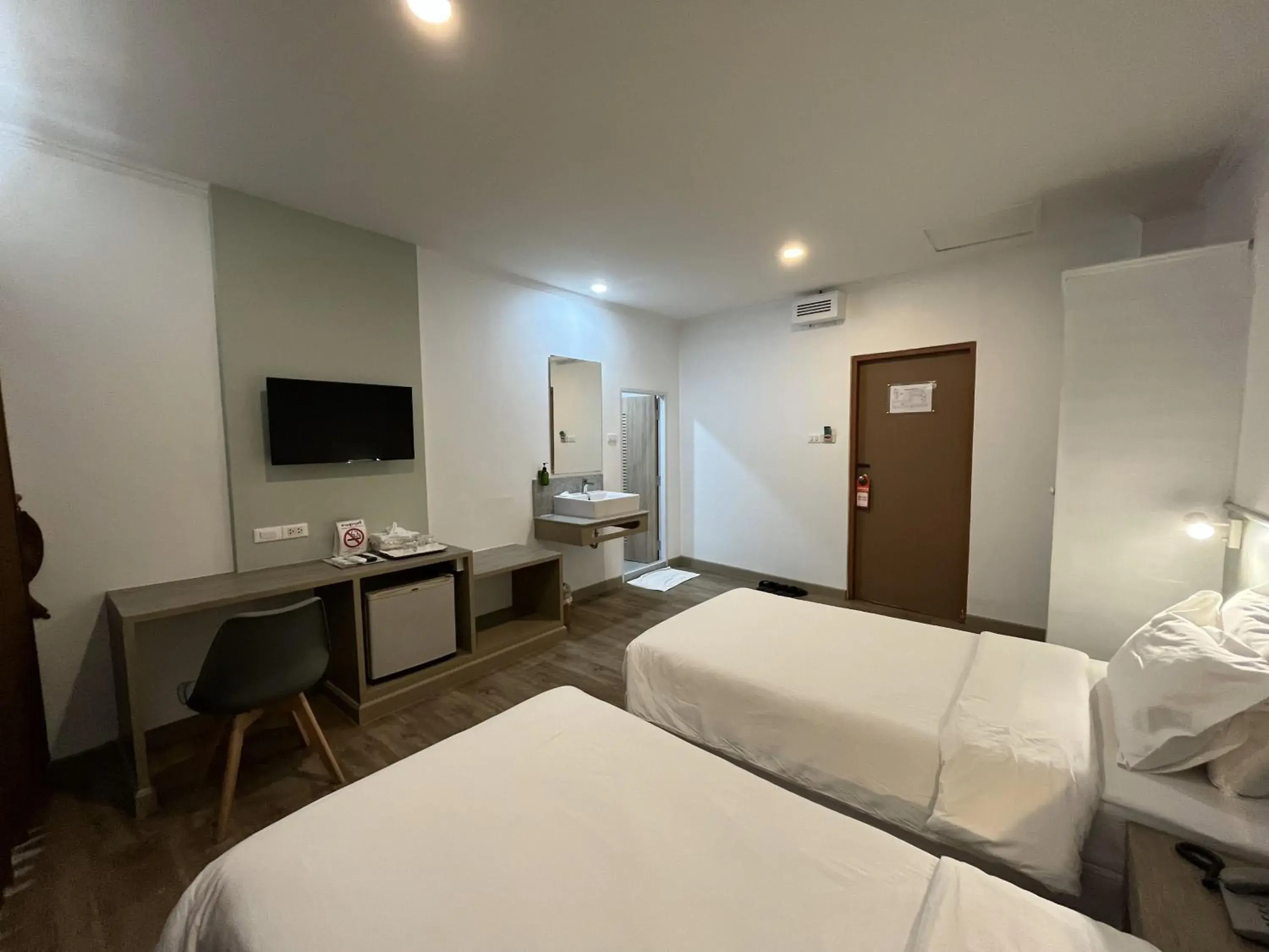 Bedroom, Bed in Dhevaraj Hotel
