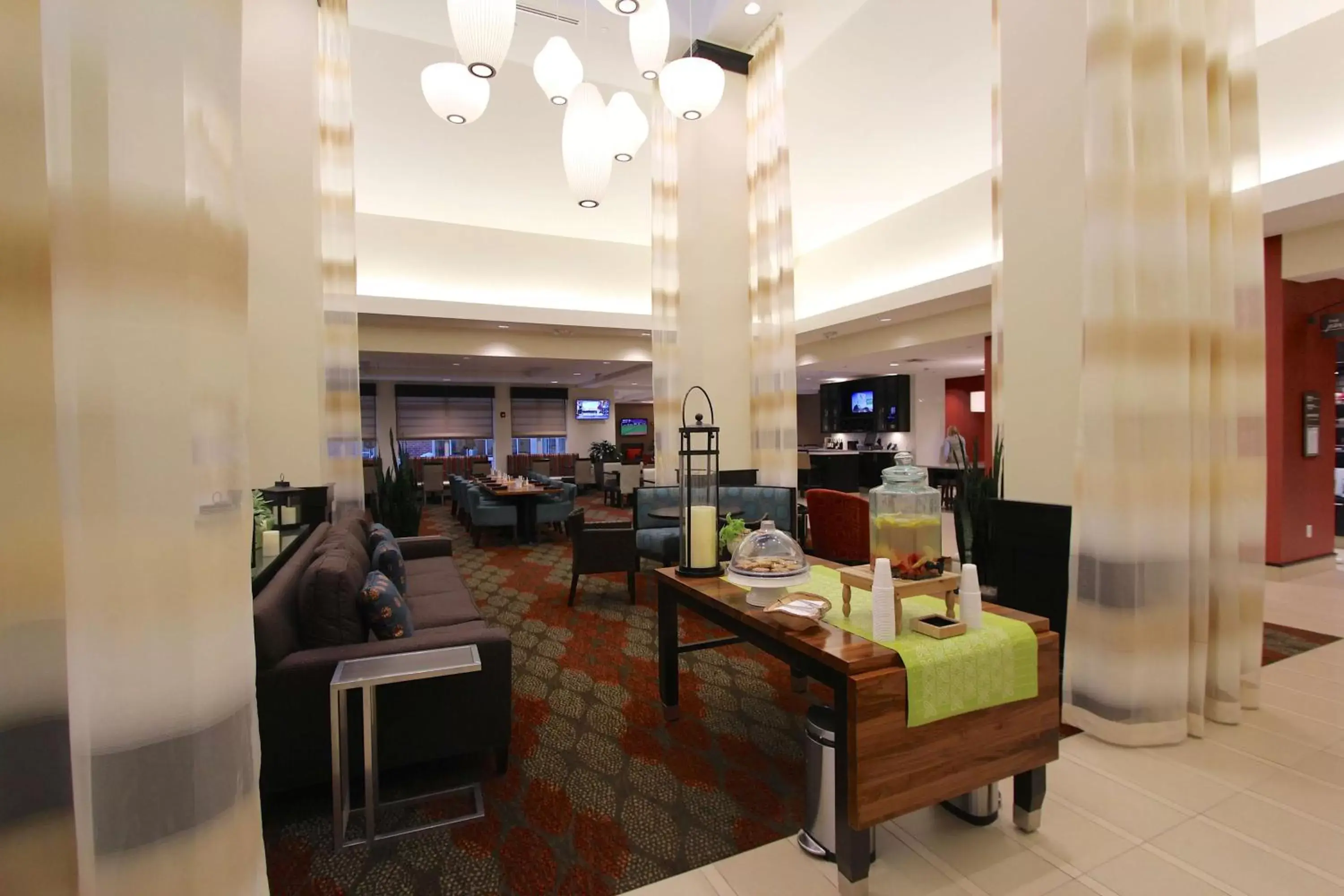 Lobby or reception, Restaurant/Places to Eat in Hilton Garden Inn Findlay