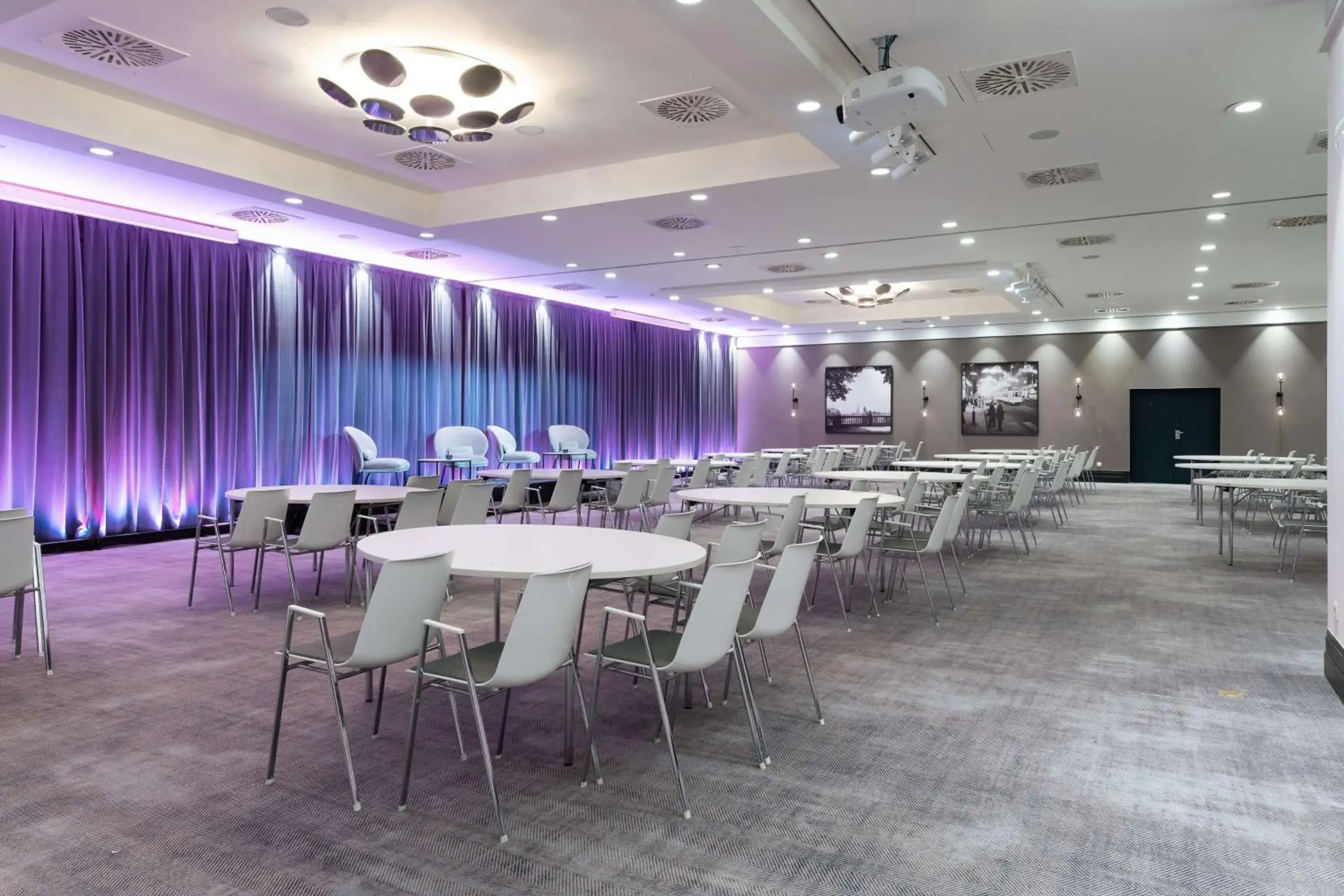 Meeting/conference room, Banquet Facilities in Radisson Blu Royal Hotel