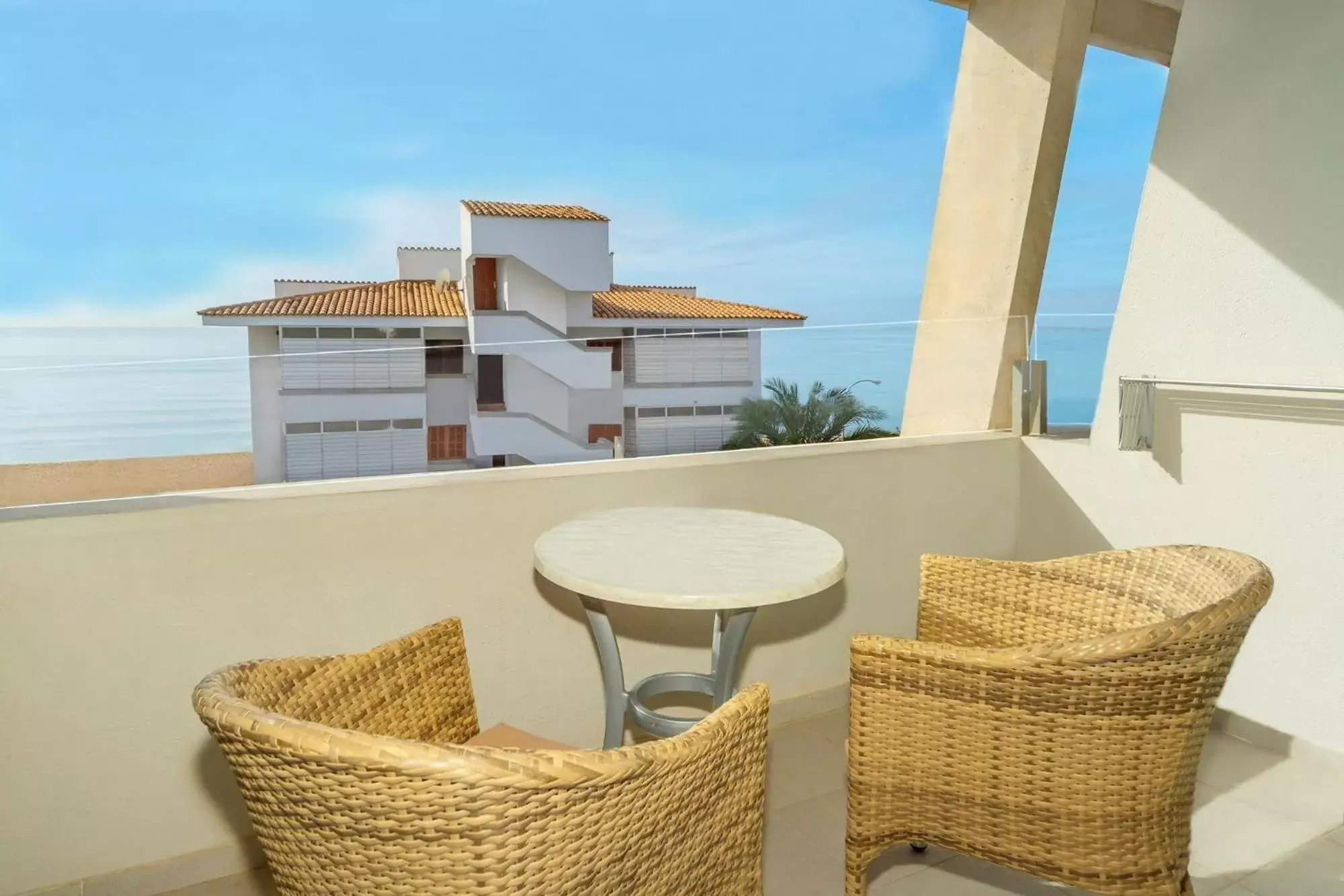 Apartment with Sea View in Aparthotel Fontanellas Playa