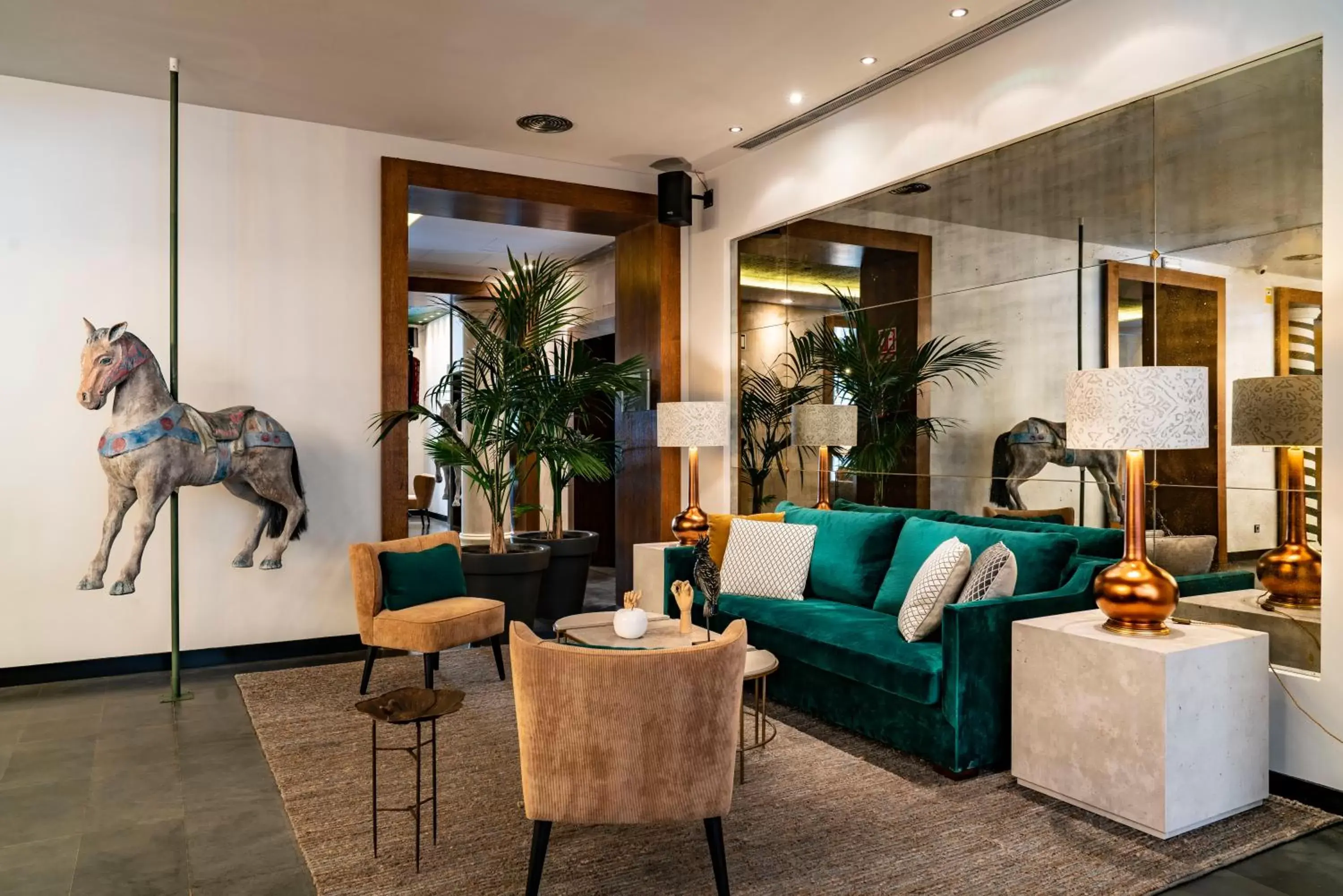 Lounge or bar, Lobby/Reception in Vincci Soho