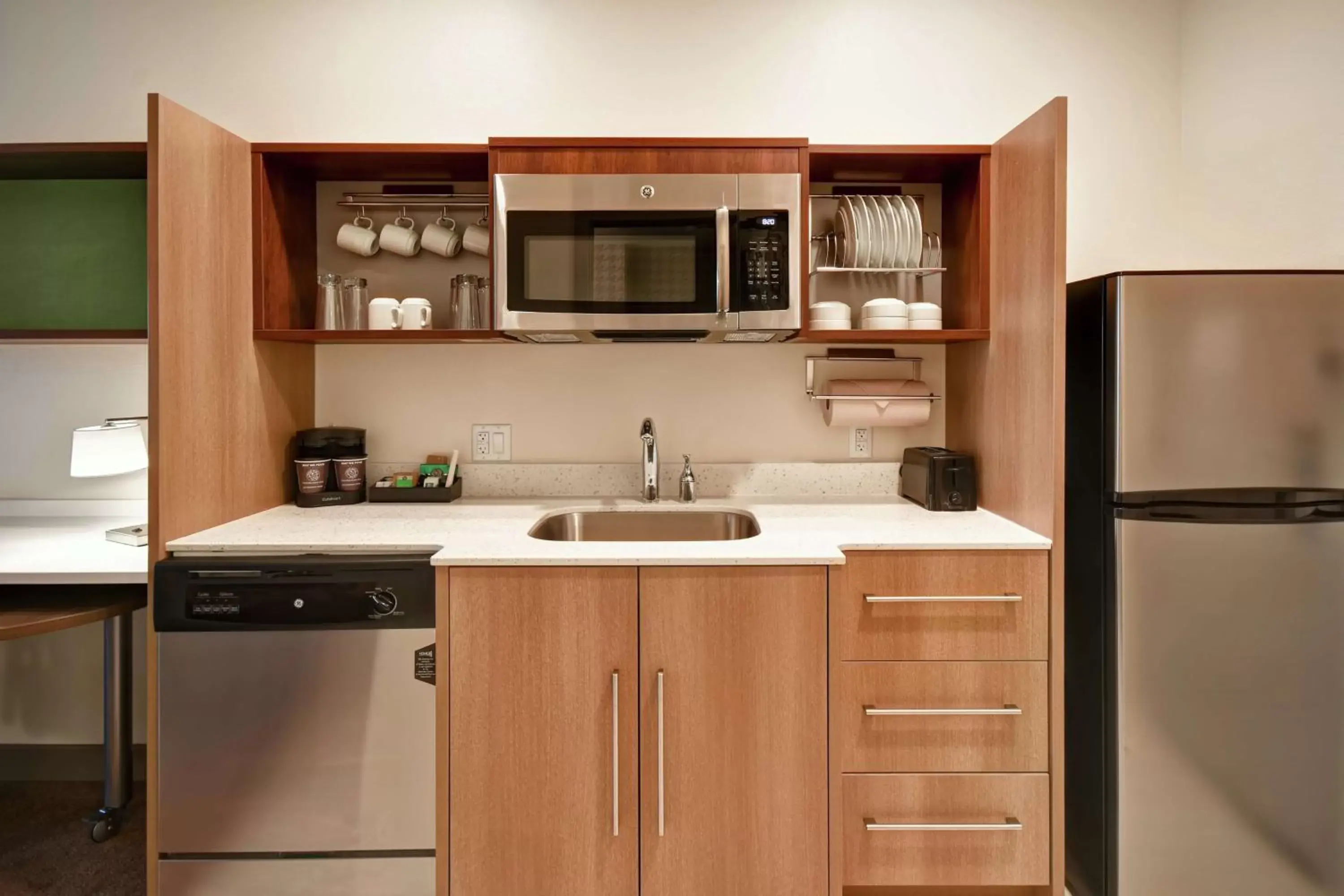 Kitchen or kitchenette, Kitchen/Kitchenette in Home2 Suites by Hilton Gilbert
