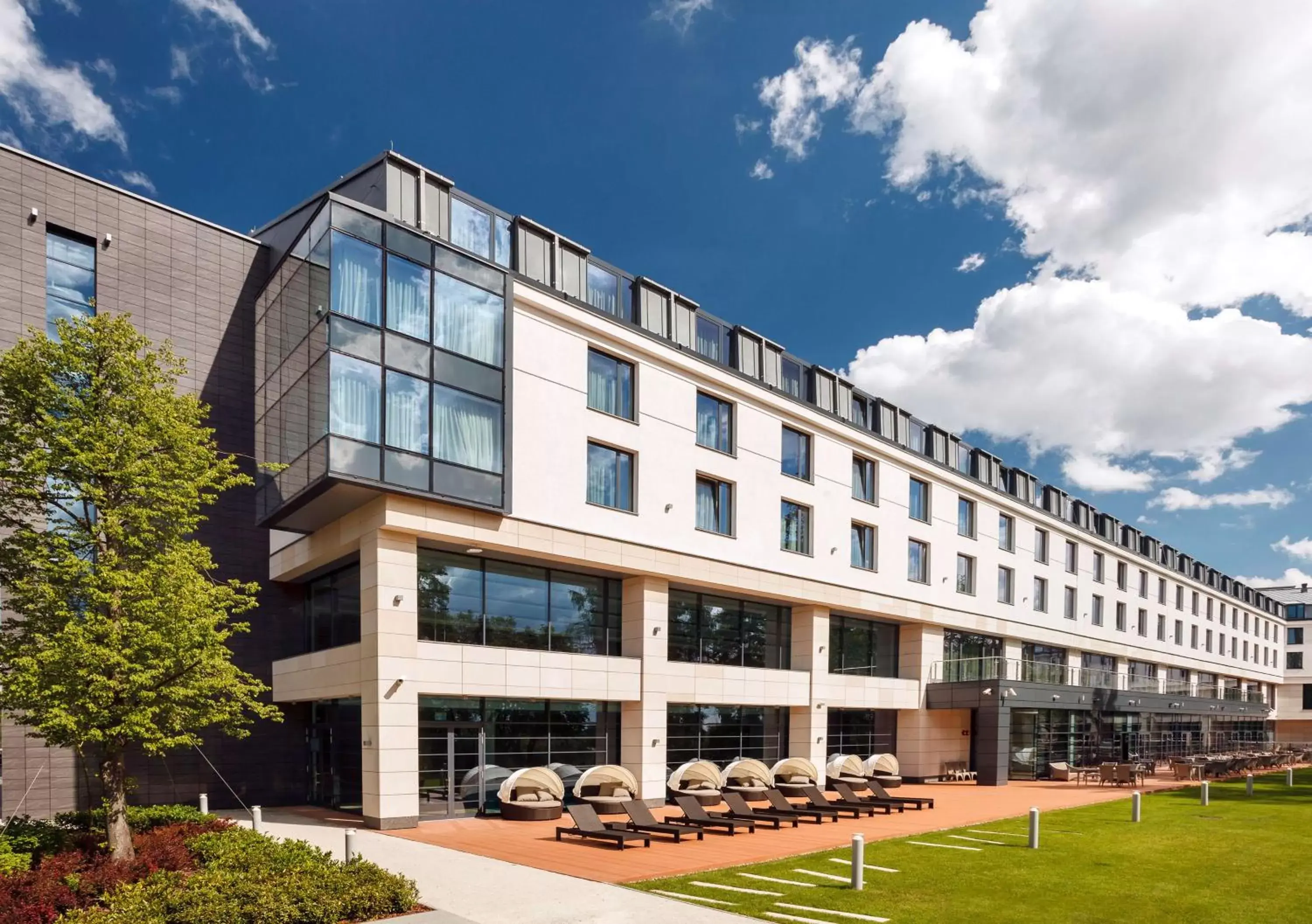 Property building in DoubleTree by Hilton Hotel & Conference Centre Warsaw Property building in DoubleTree by Hilton Hotel & Conference Centre Warsaw