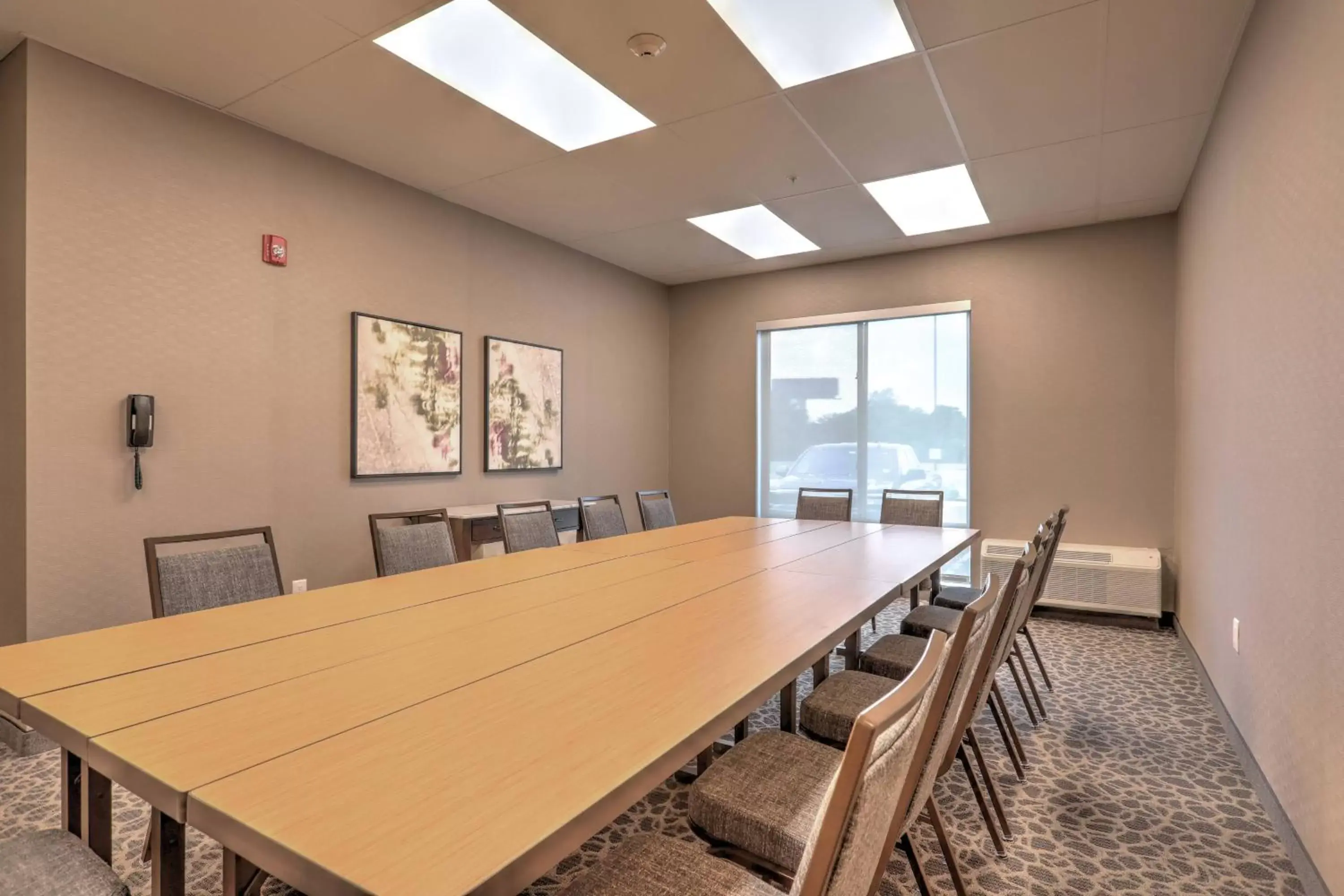 Meeting/conference room in Courtyard by Marriott Deptford