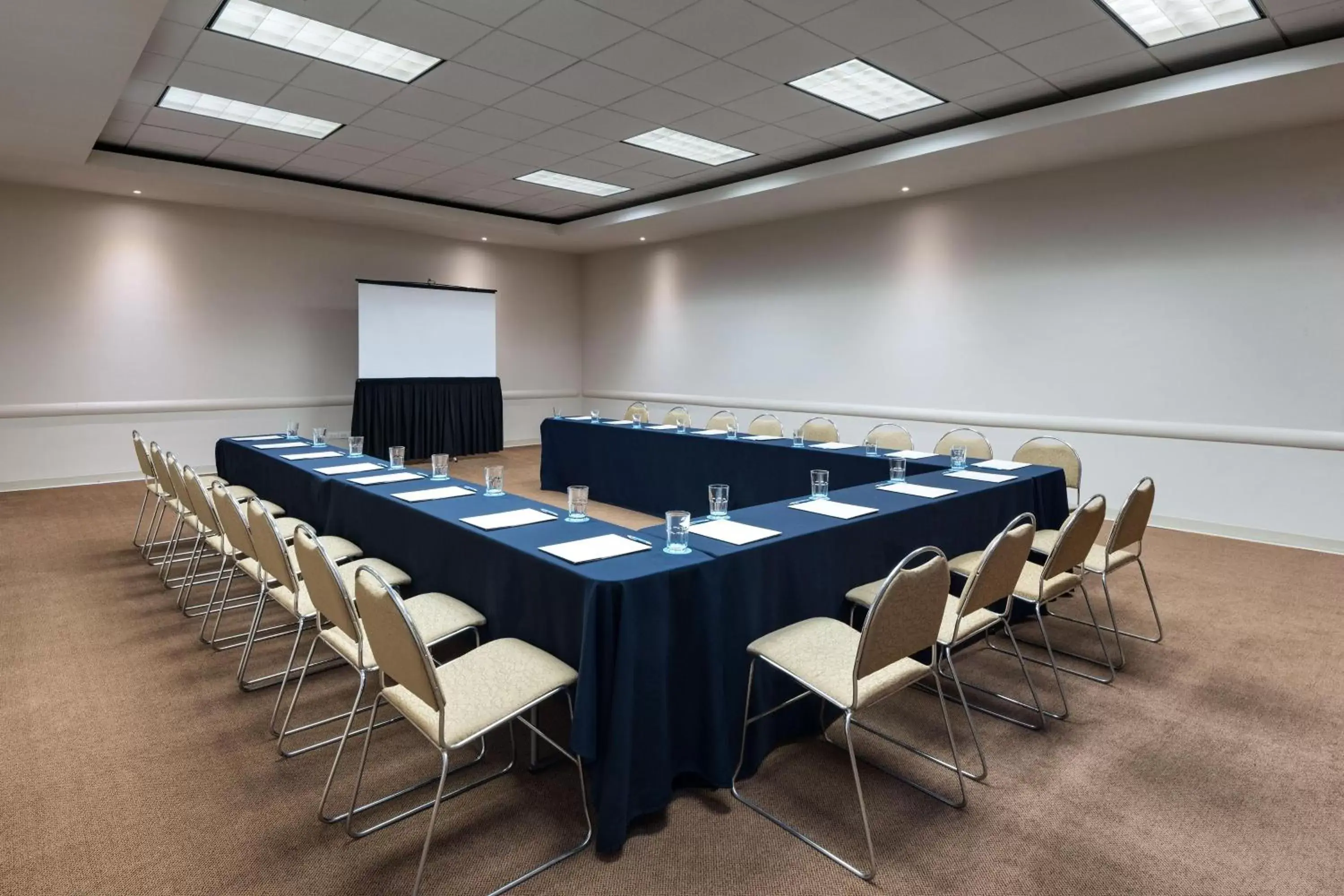 Meeting/conference room in Four Points by Sheraton Monterrey Linda Vista