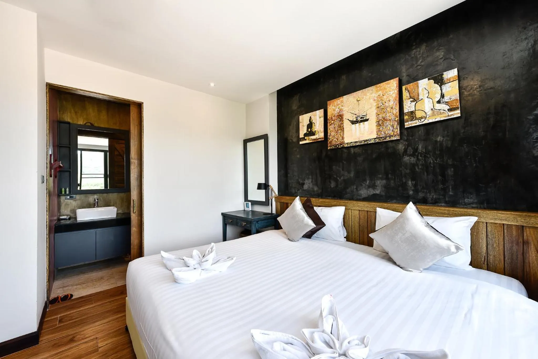 Bed in Casa Bella Phuket