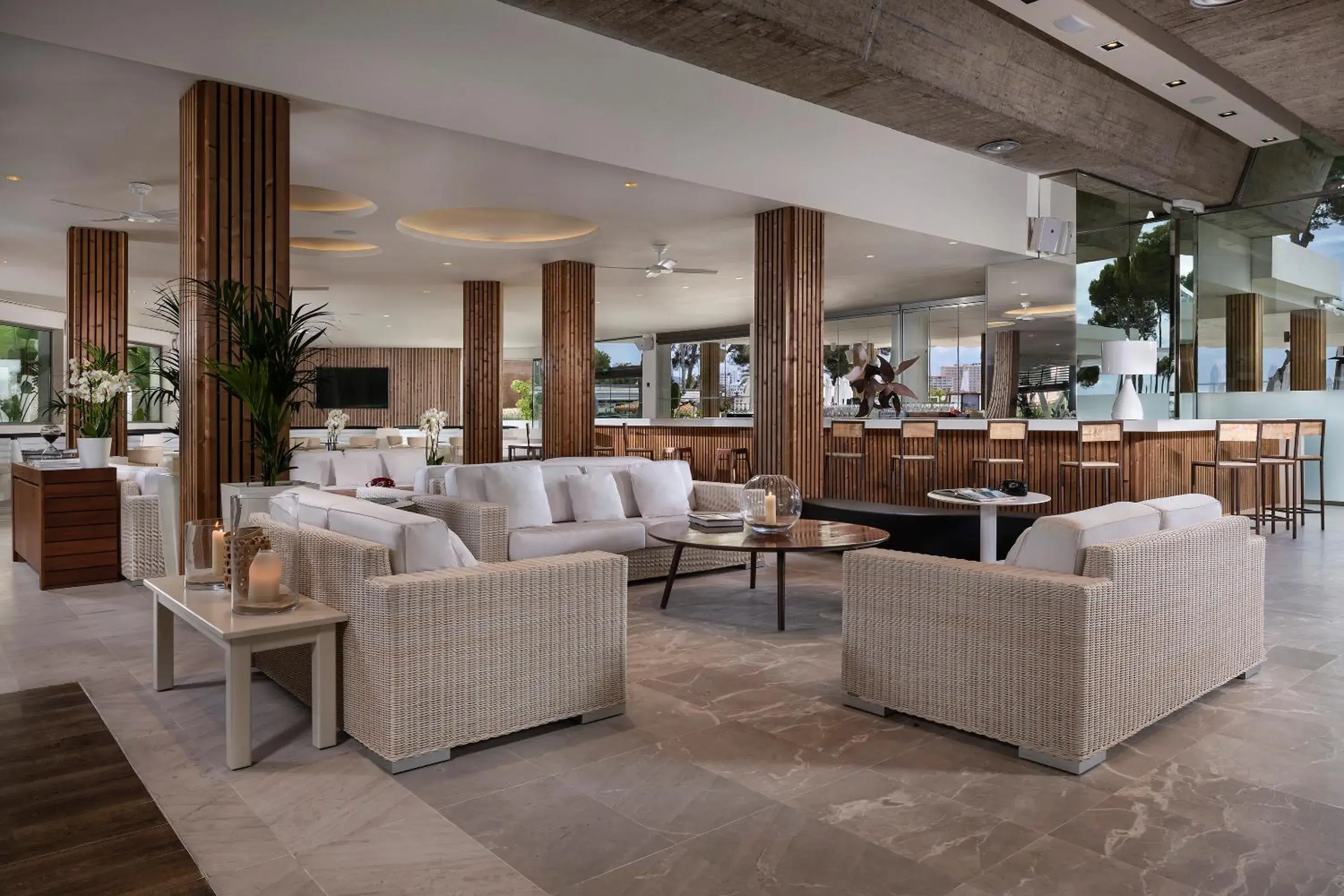 Restaurant/places to eat in Melia South Beach