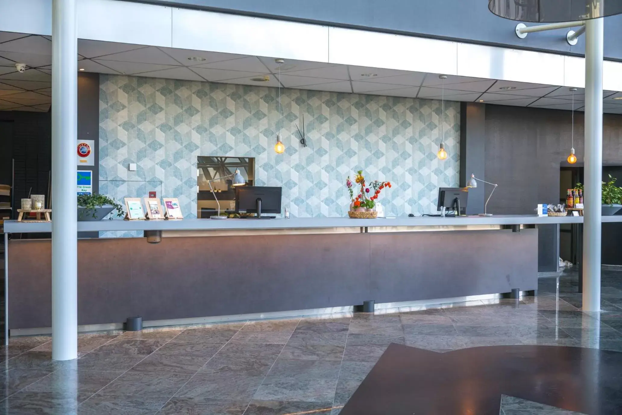 Lobby or reception in Flonk Hotel Groningen Zuid, BW Signature Collection Lobby or reception in Flonk Hotel Groningen Zuid, BW Signature Collection