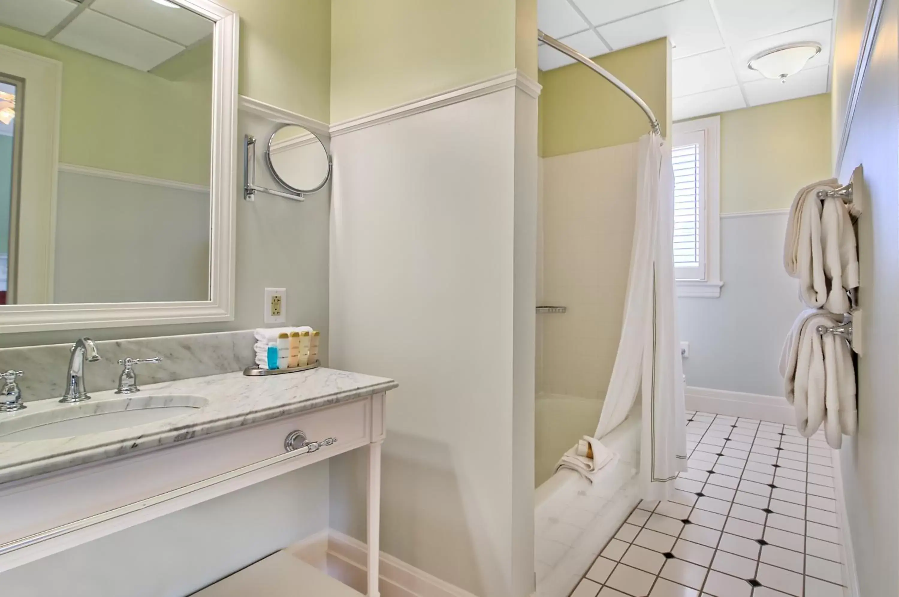 Bathroom in Omni Mount Washington Resort