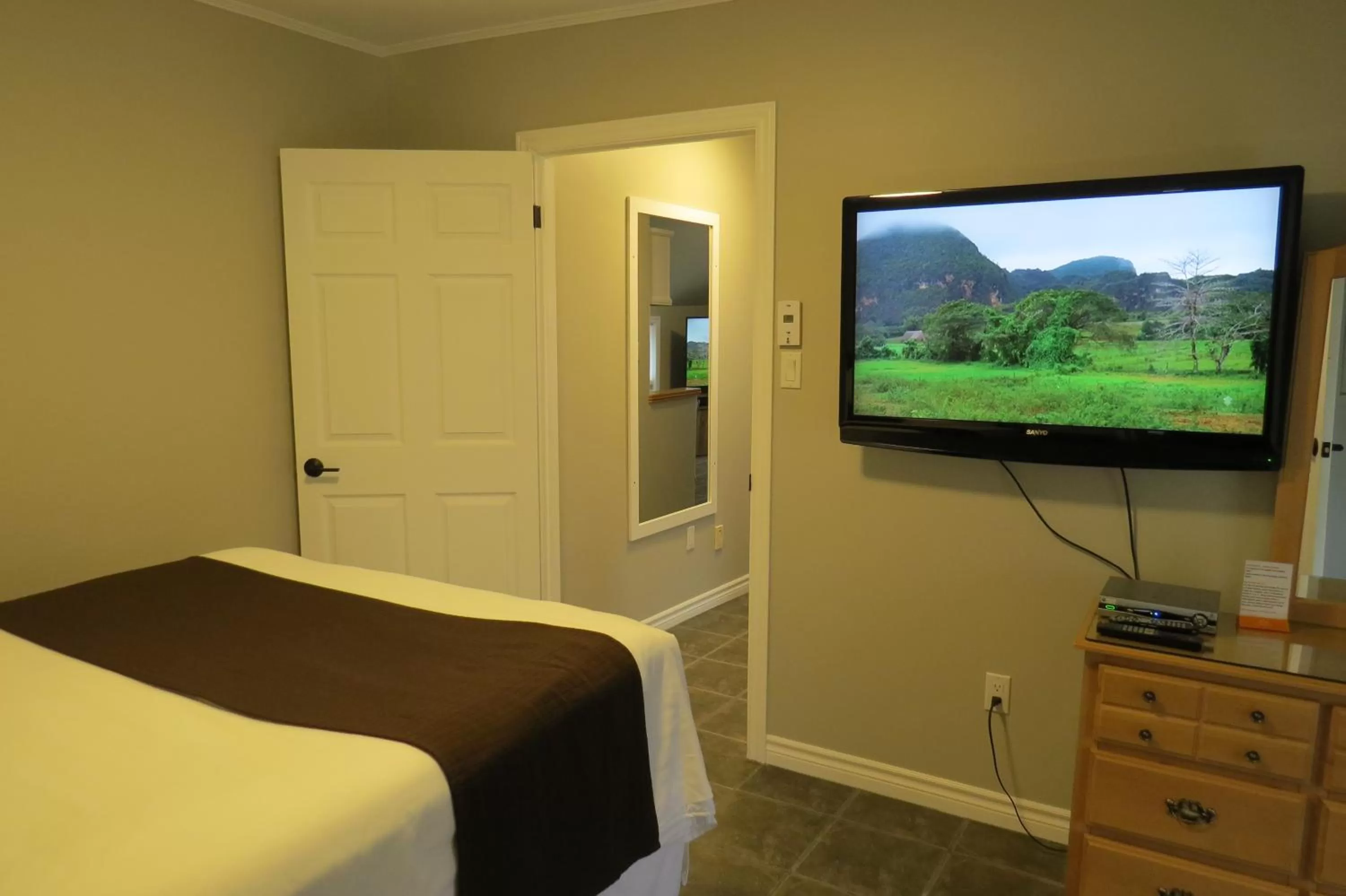 Bed in Dockside Suites