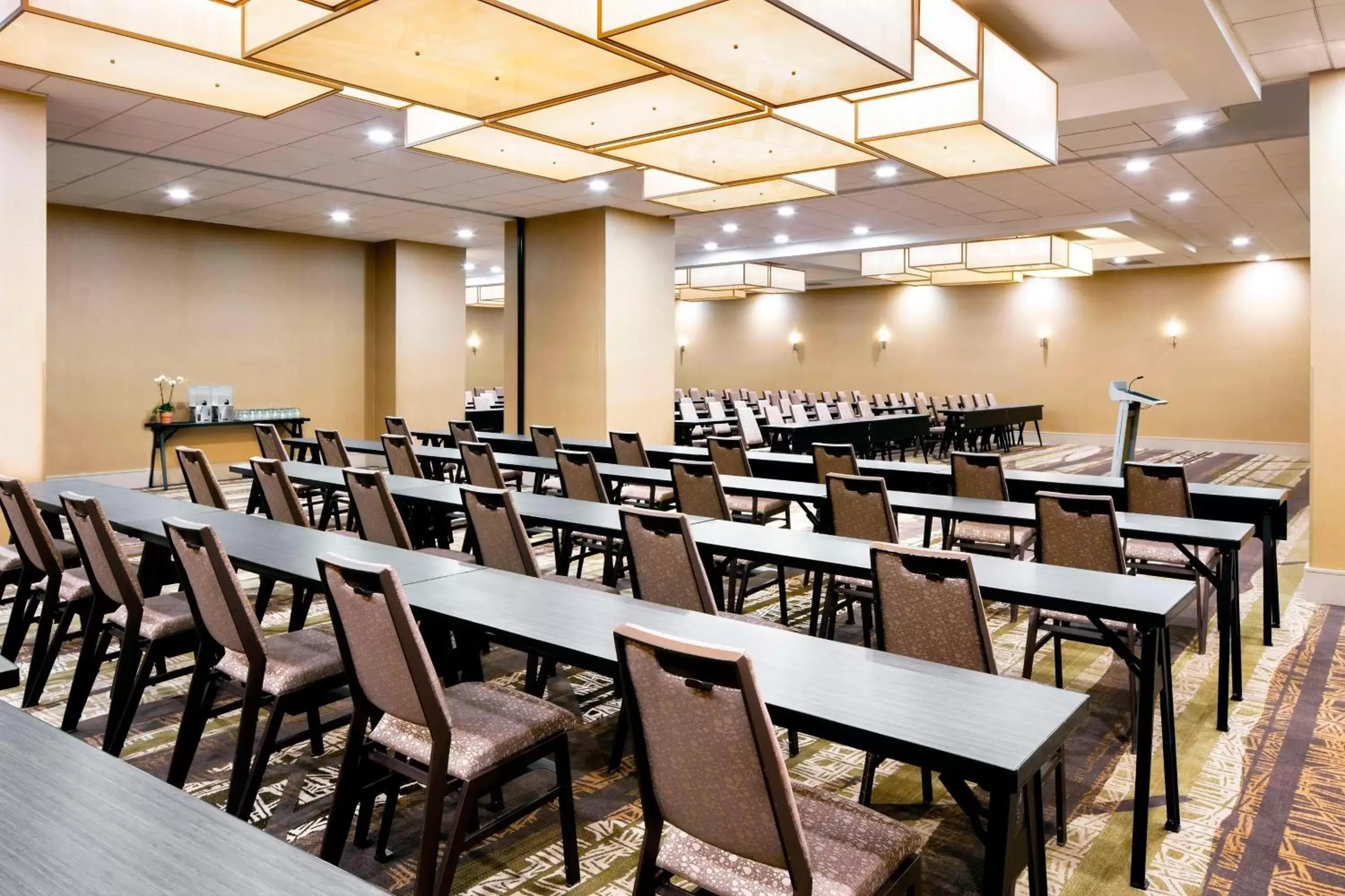 Meeting/conference room in The Westin Michigan Avenue Chicago