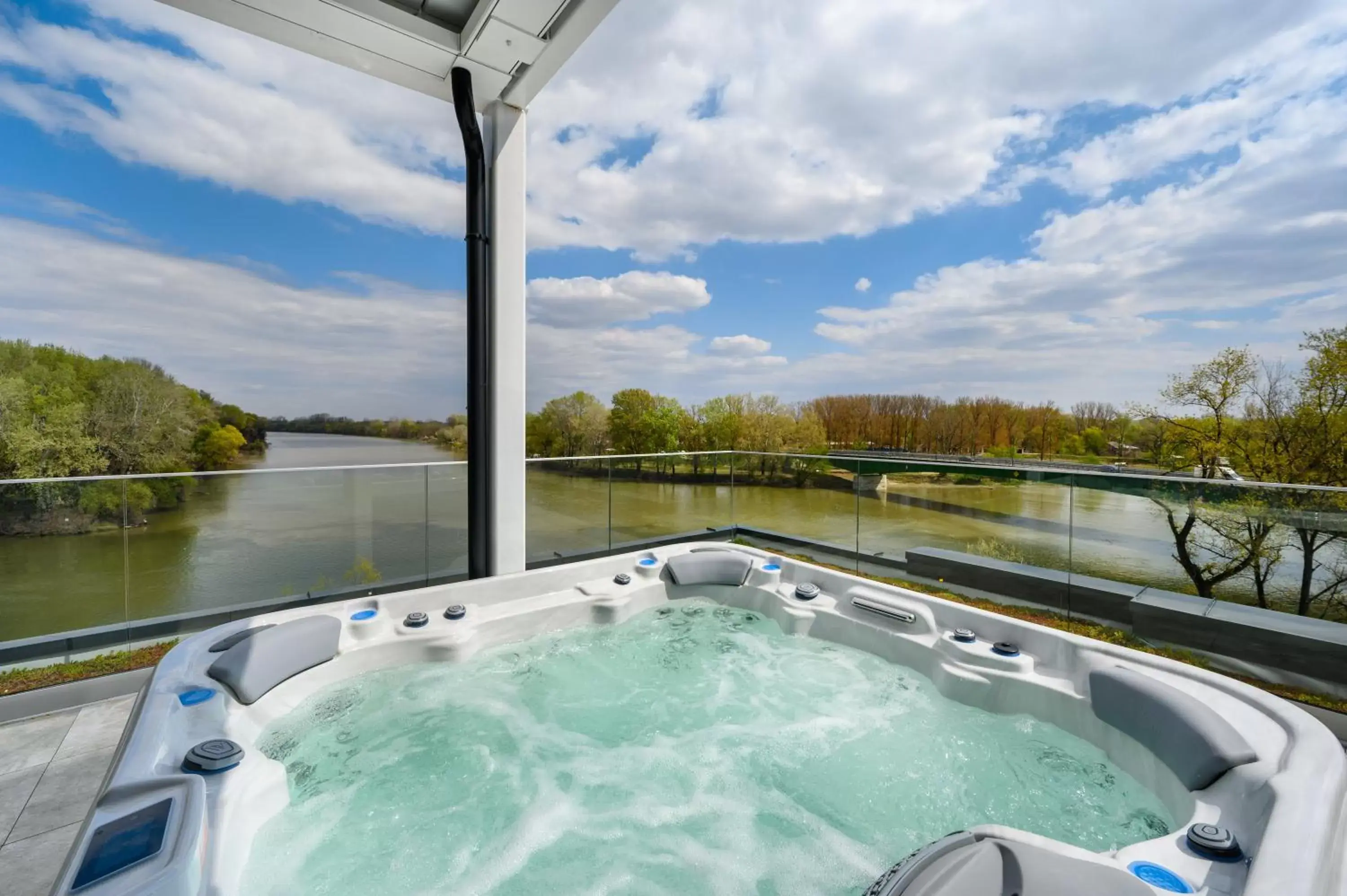 Hot Tub in Mercure Tokaj Center