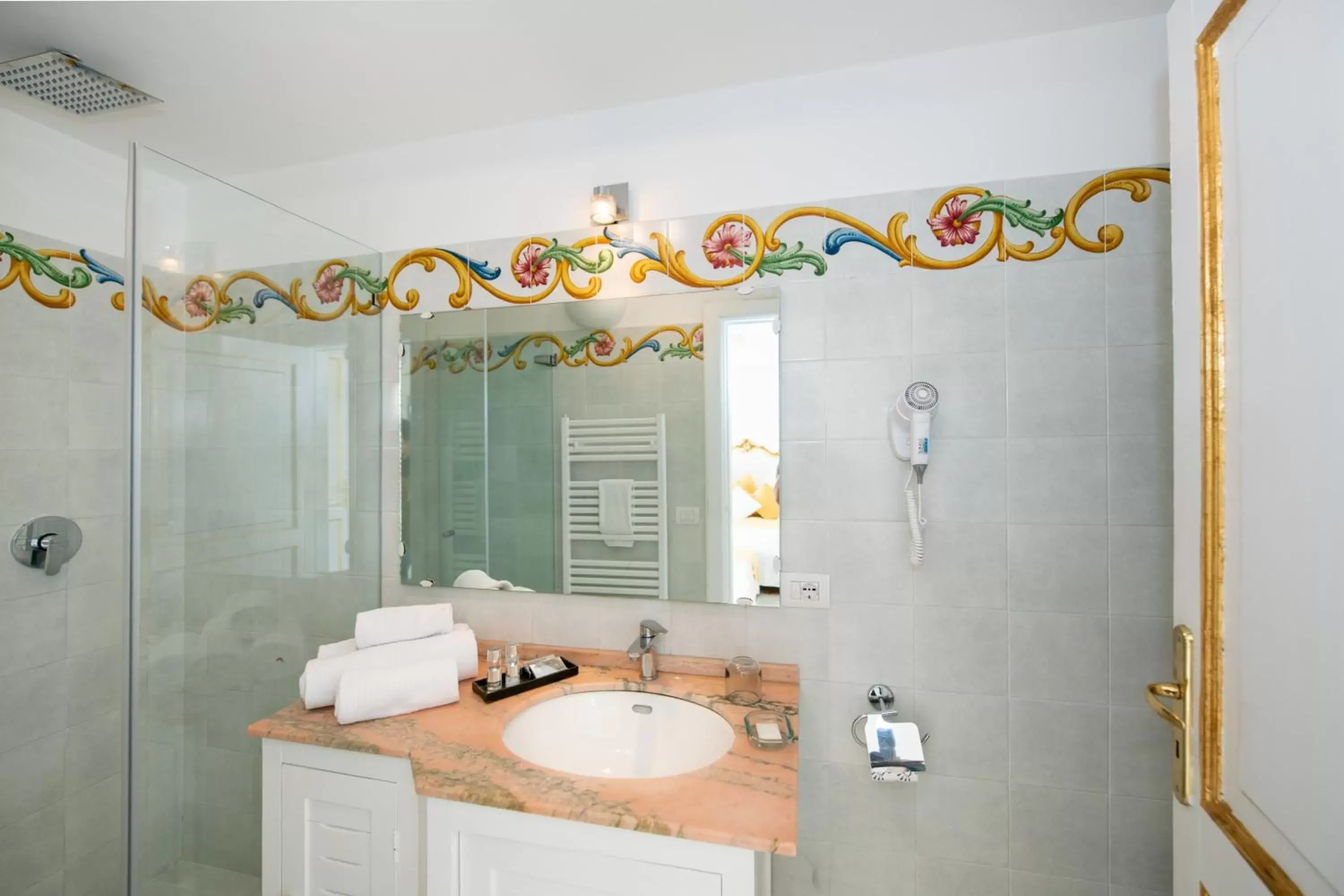 Bathroom in Villa Yiara