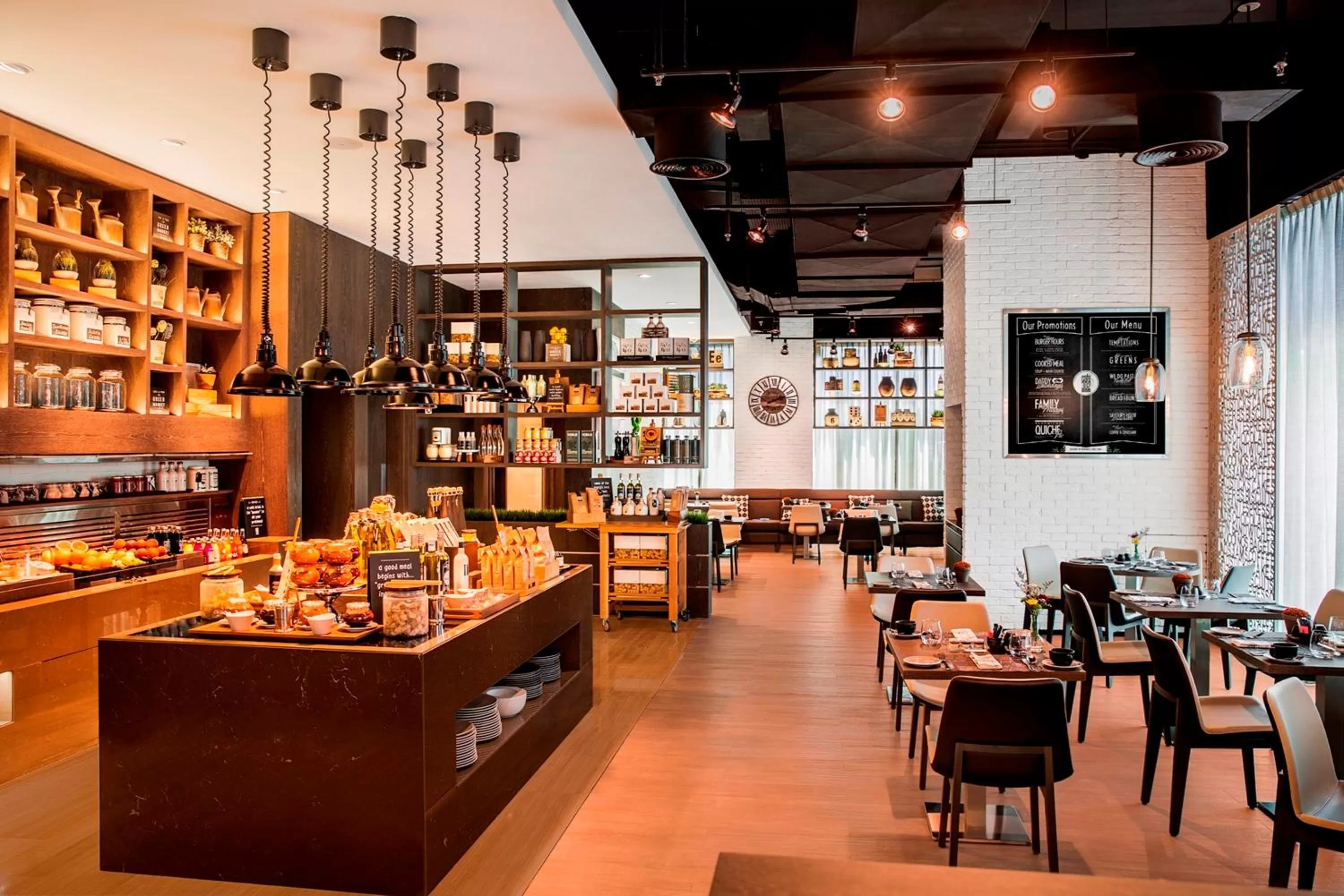 Restaurant/places to eat in Al Maha Arjaan by Rotana