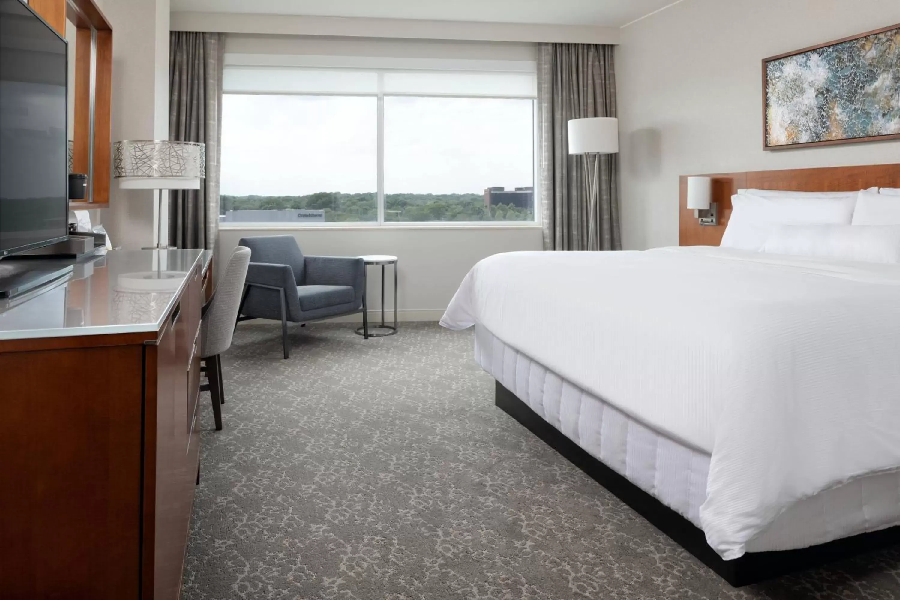 Club, Club lounge access, Guest room, 1 King in The Westin Edina Galleria Club, Club lounge access, Guest room, 1 King in The Westin Edina Galleria