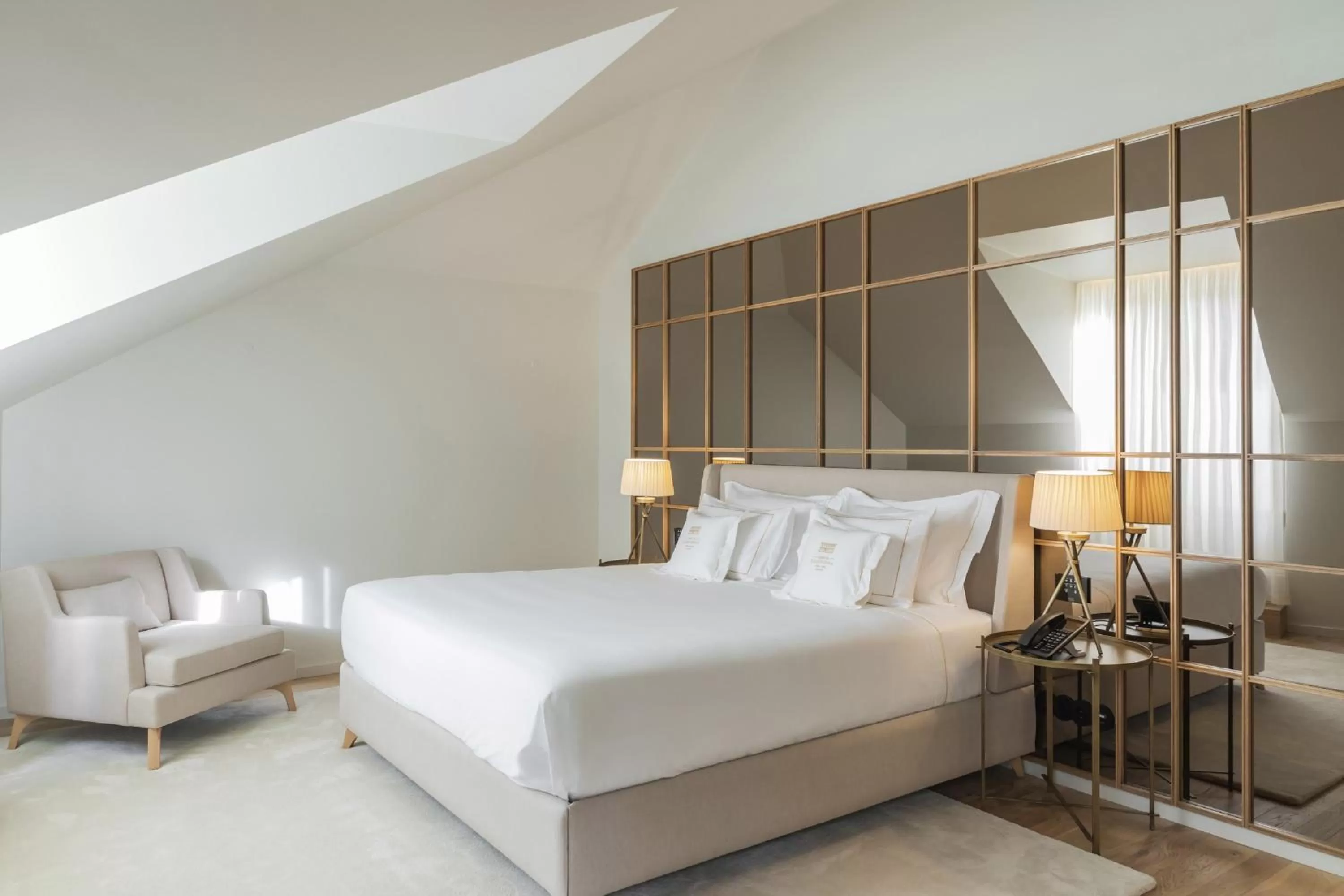 Photo of the whole room, Bed in Casa da Companhia Hotel & Spa, Vignette Collection by IHG