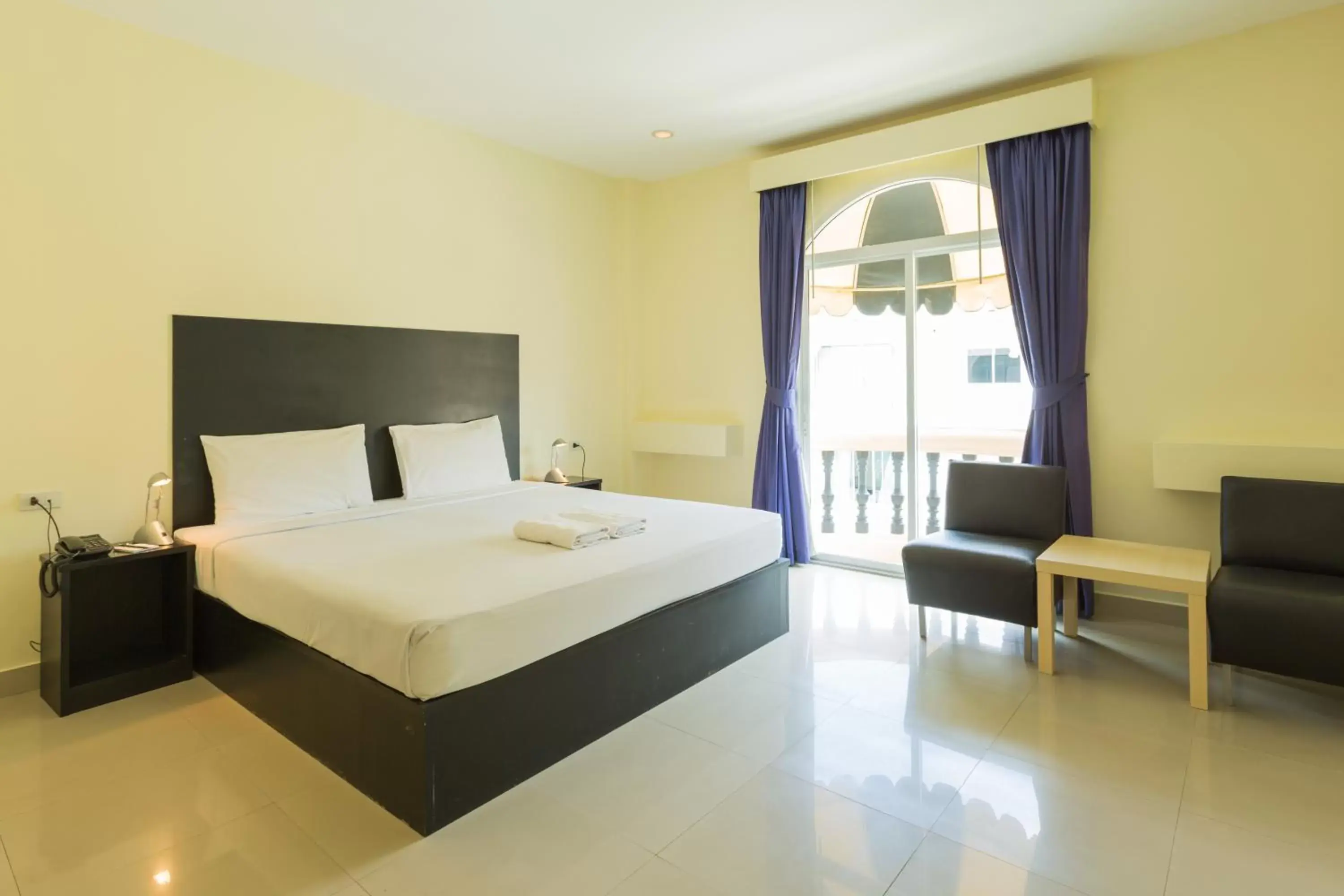Bedroom, Room Photo in Zing Resort & Spa