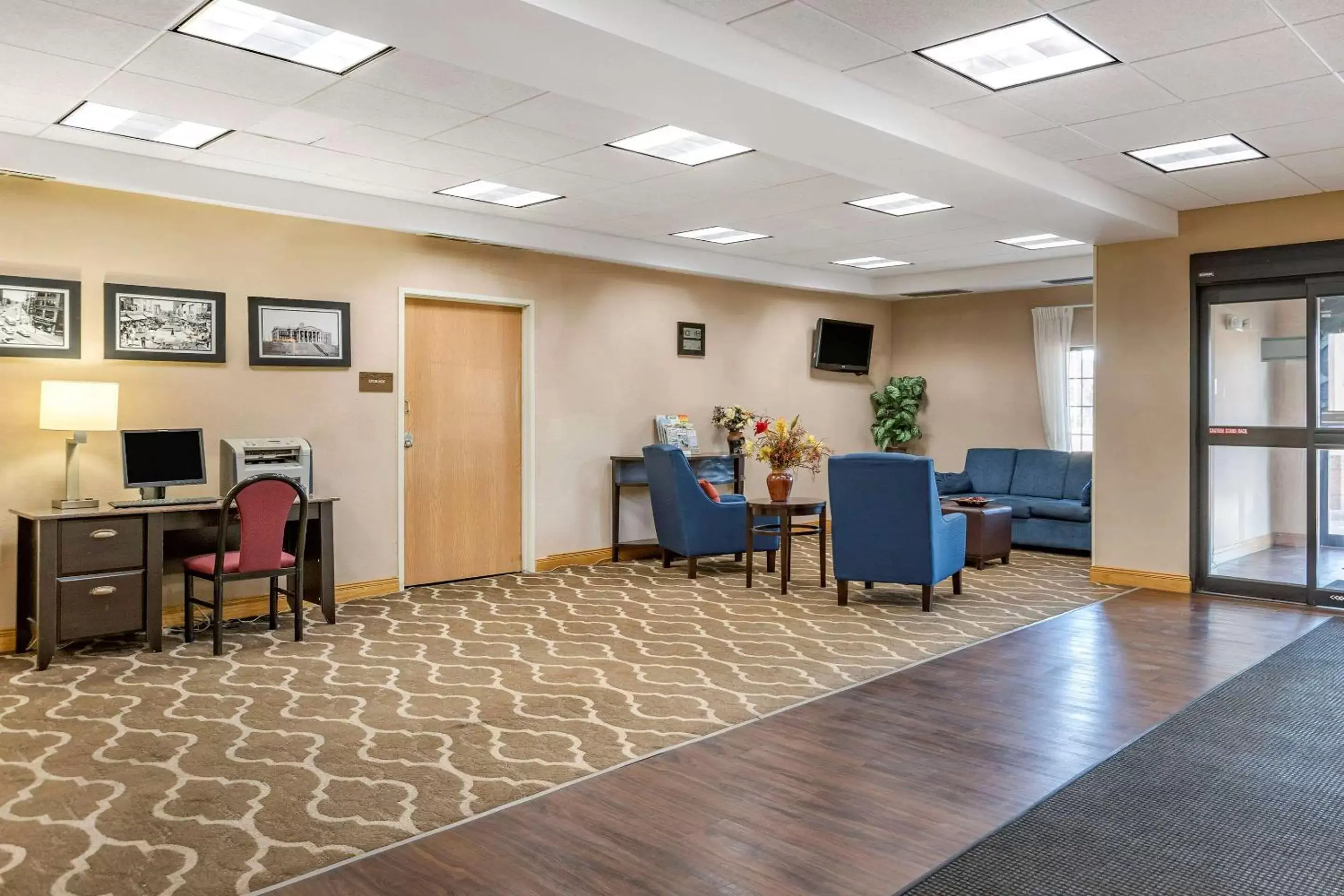 Lobby or reception in Comfort Inn Downtown - University Area